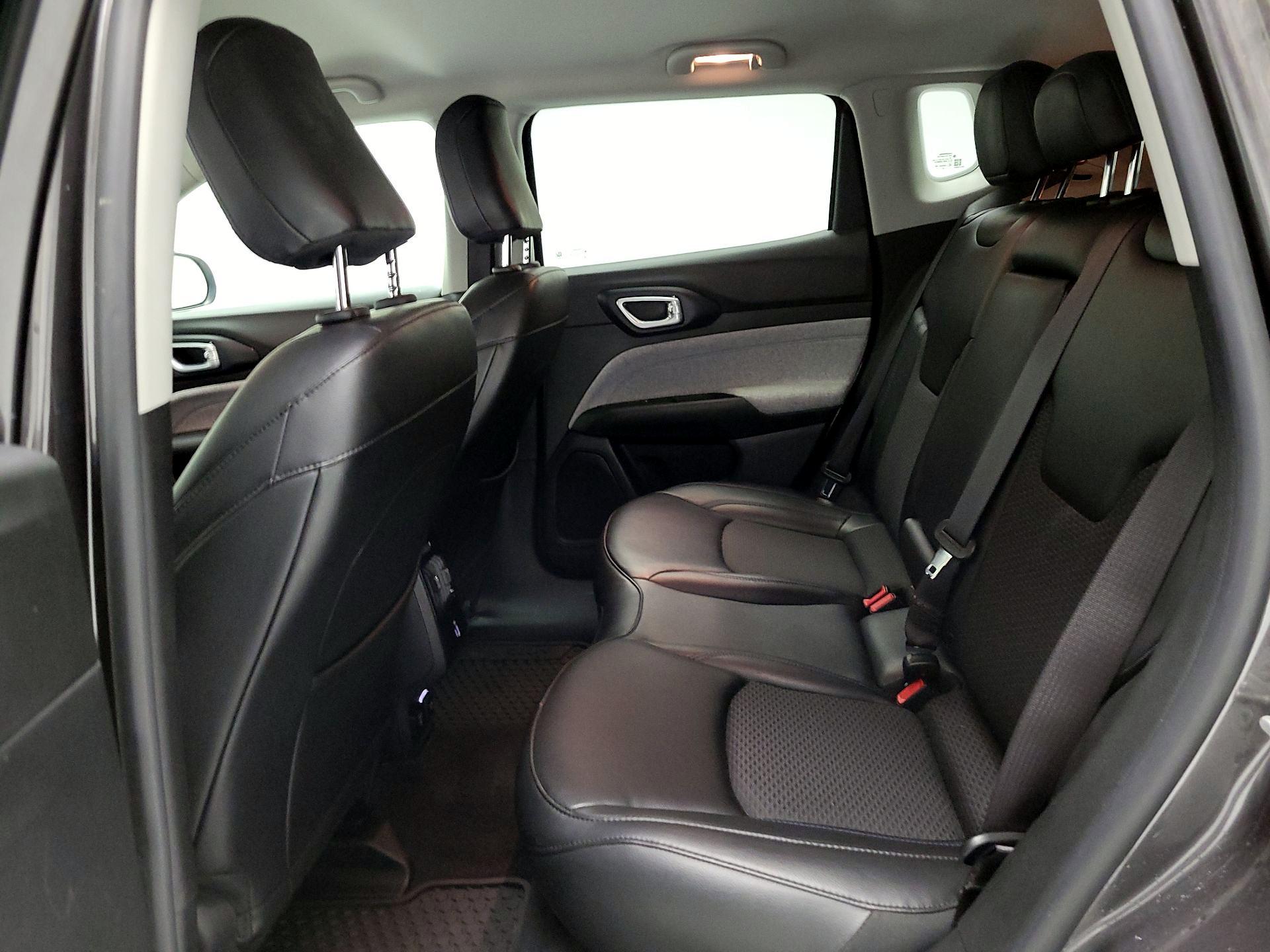 Thumbnail: 2022 Jeep Compass - 18