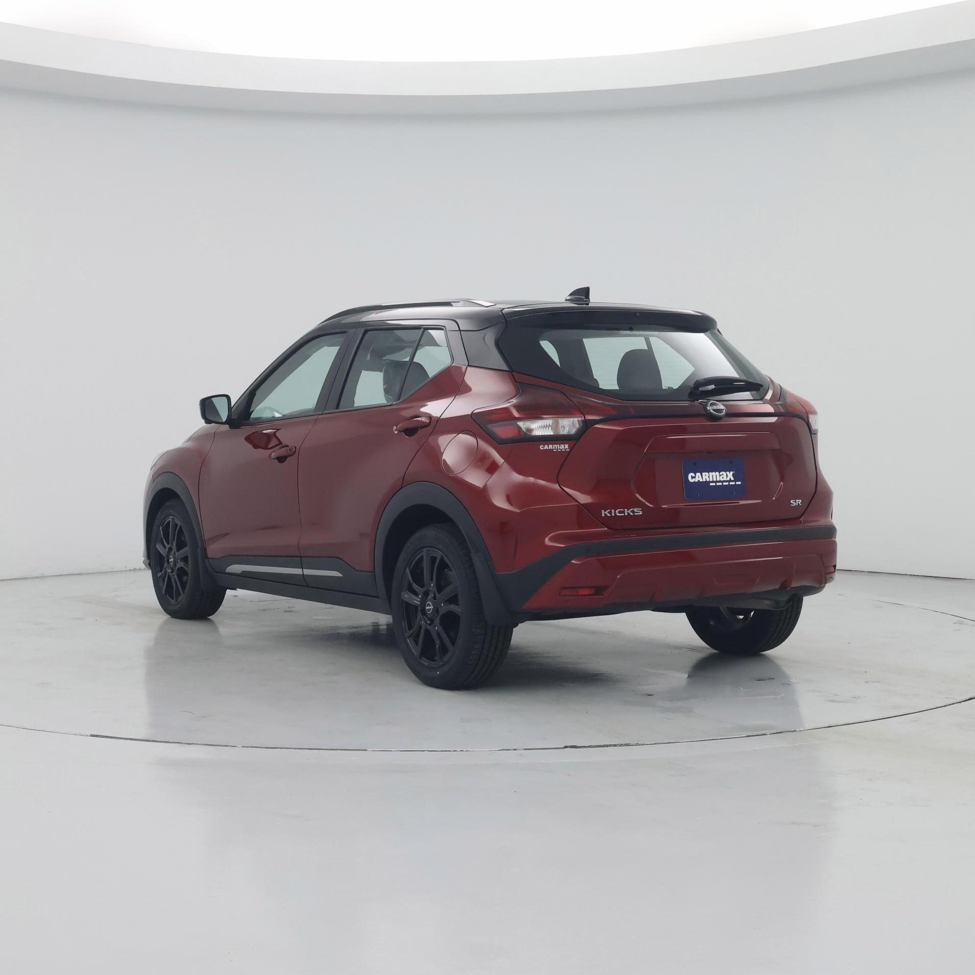 Thumbnail: 2023 Nissan Kicks - 2