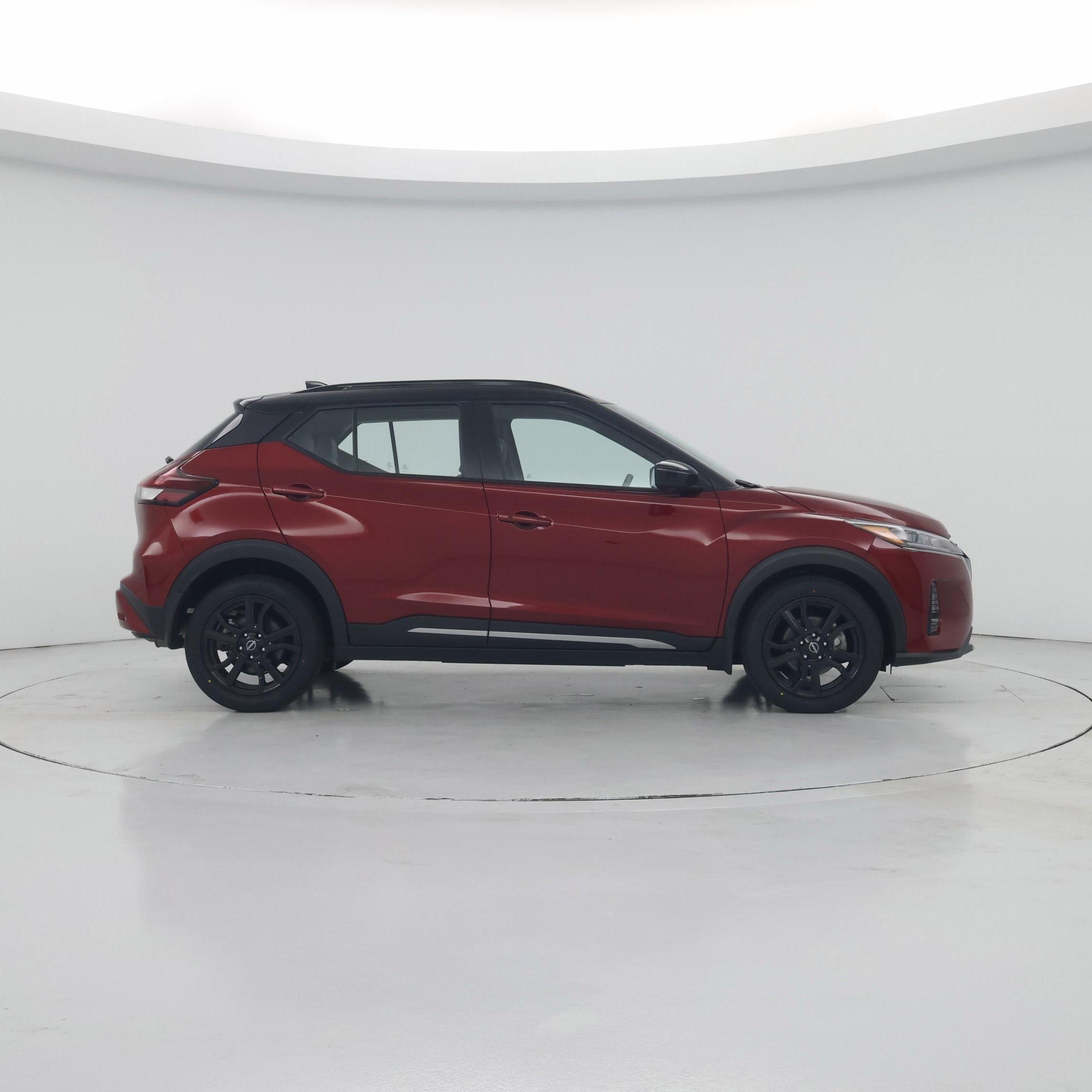 Thumbnail: 2023 Nissan Kicks - 7