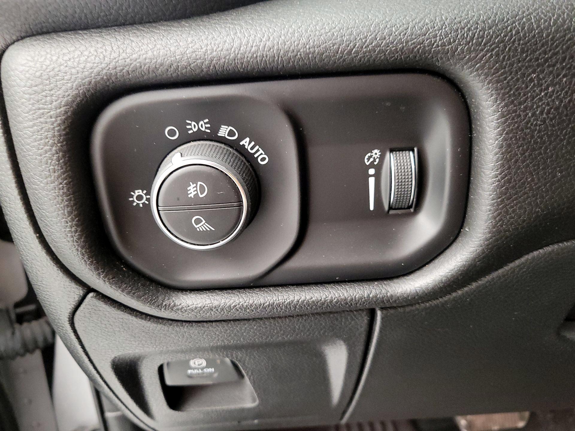 Thumbnail: 2023 RAM 1500 - 13