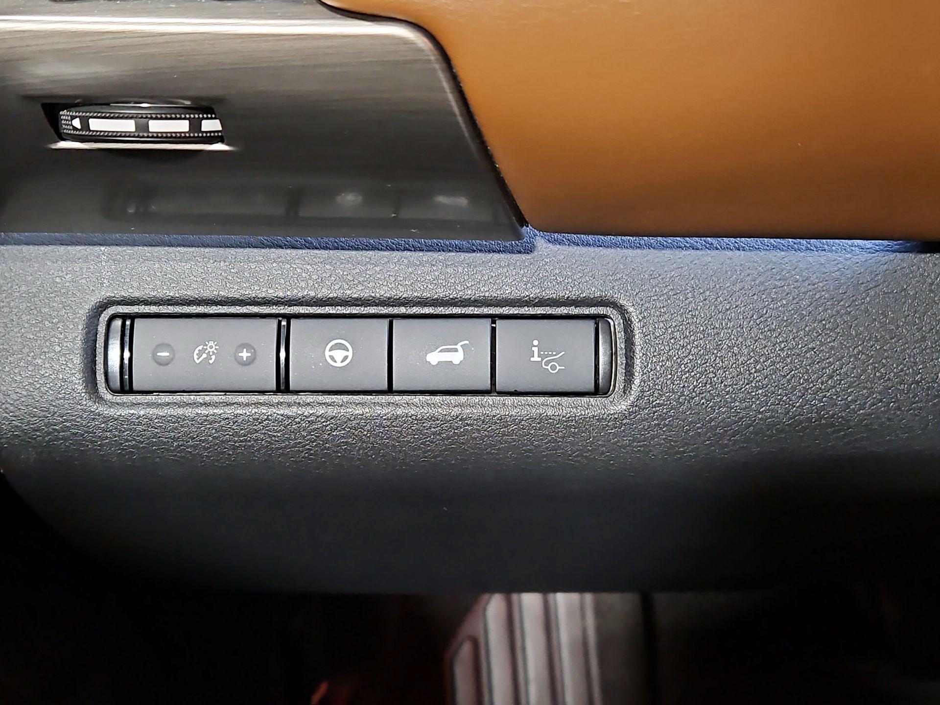 Thumbnail: 2023 Nissan Pathfinder - 13