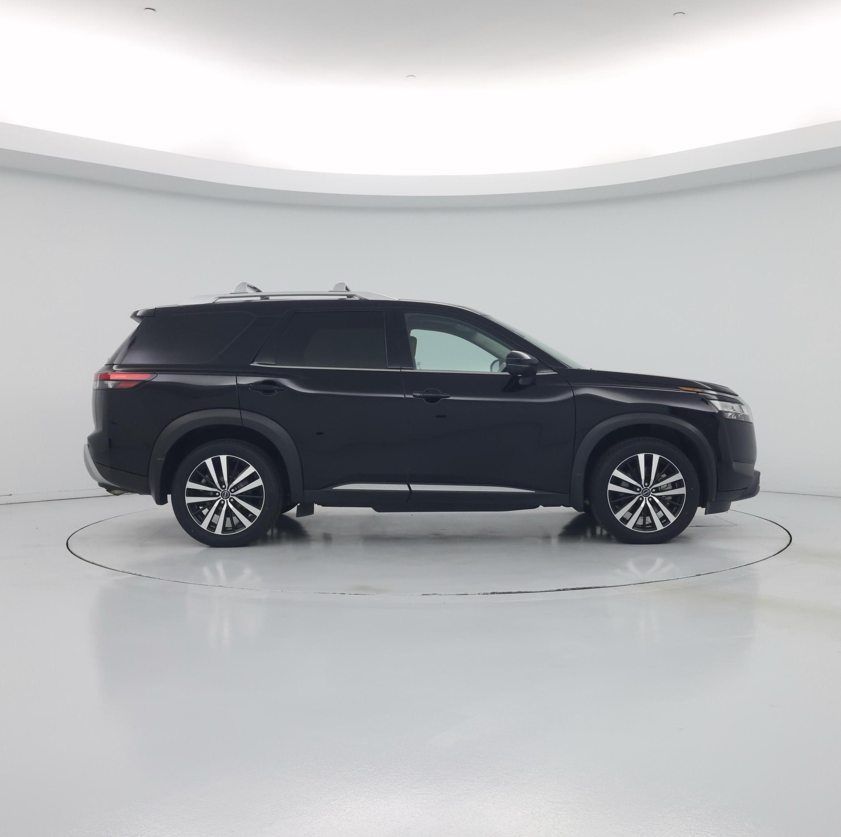 Thumbnail: 2023 Nissan Pathfinder - 7