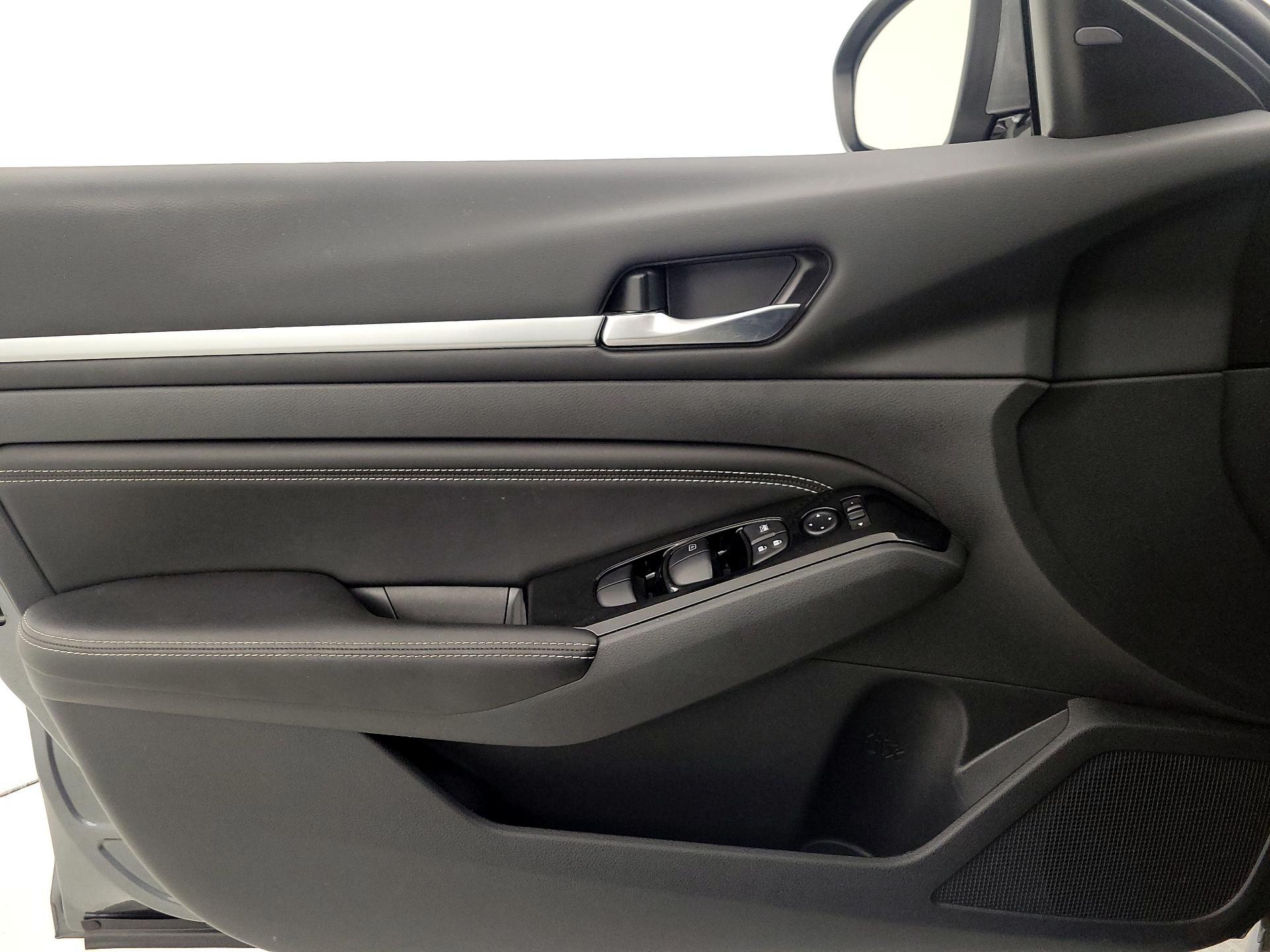 Thumbnail: 2023 Nissan Altima - 12