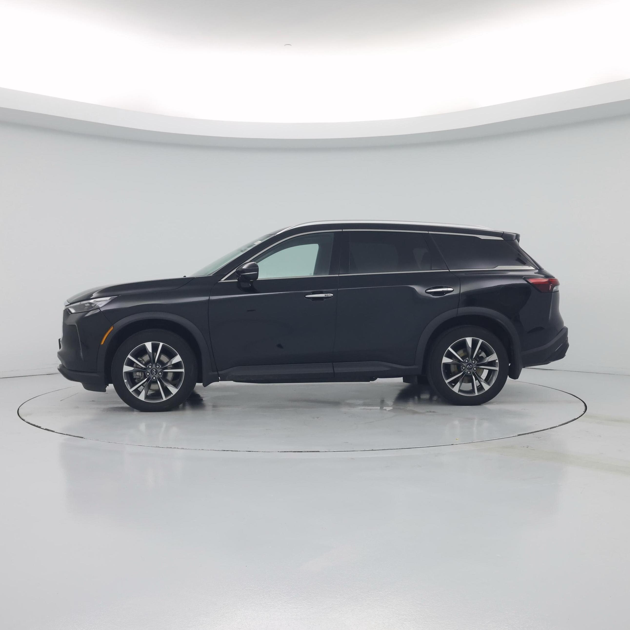 Thumbnail: 2023 INFINITI QX60 - 3