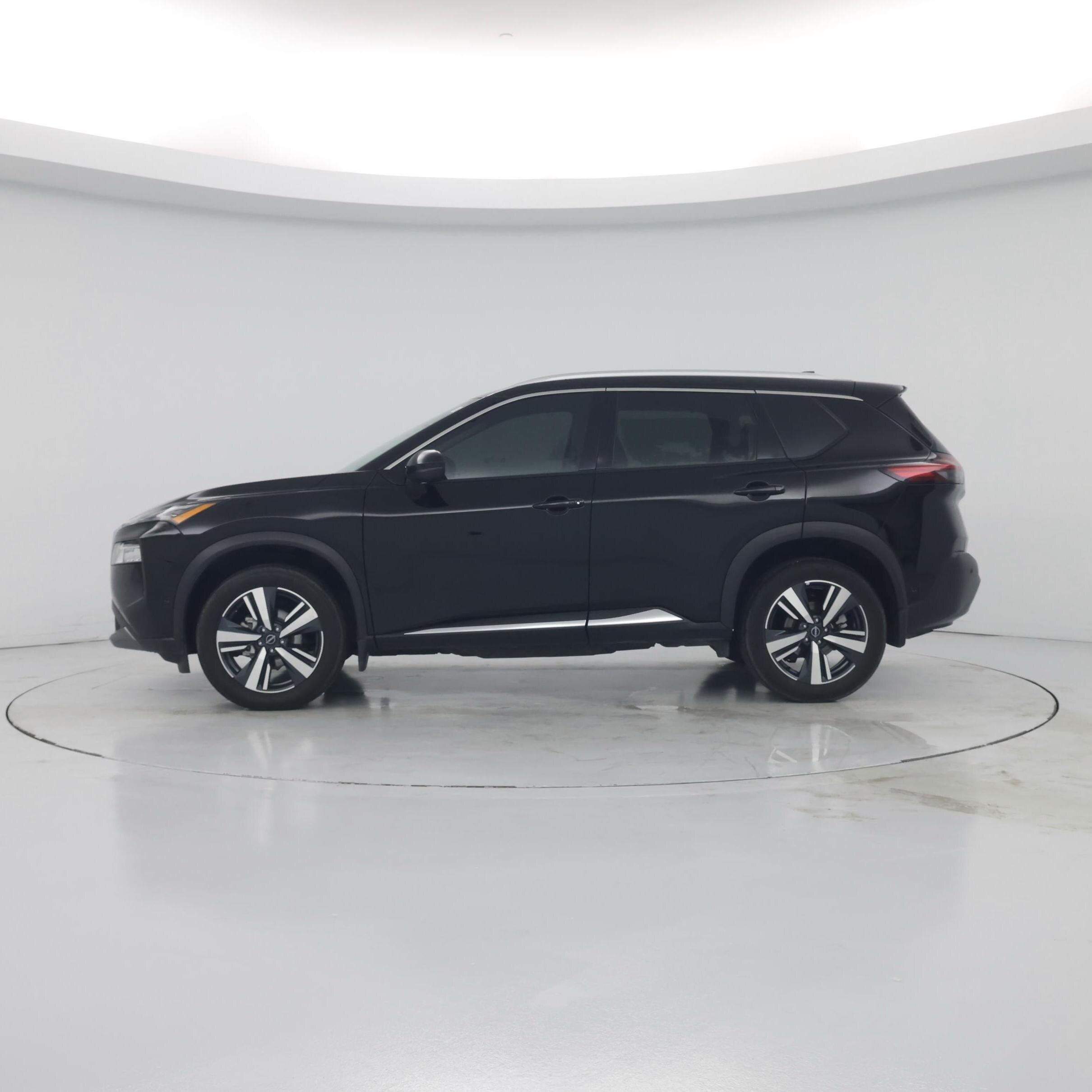 Thumbnail: 2023 Nissan Rogue - 3