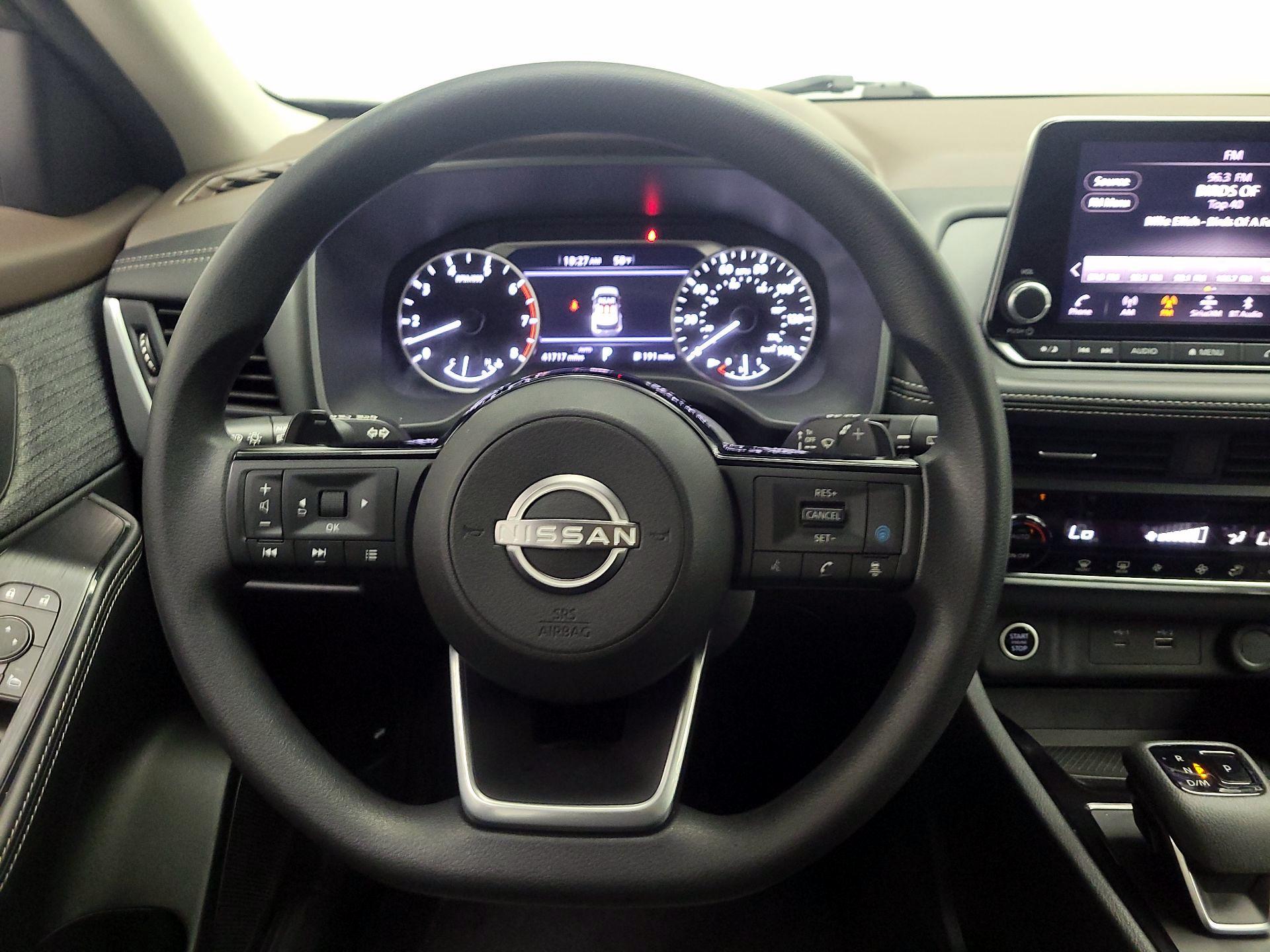 Thumbnail: 2023 Nissan Rogue - 10