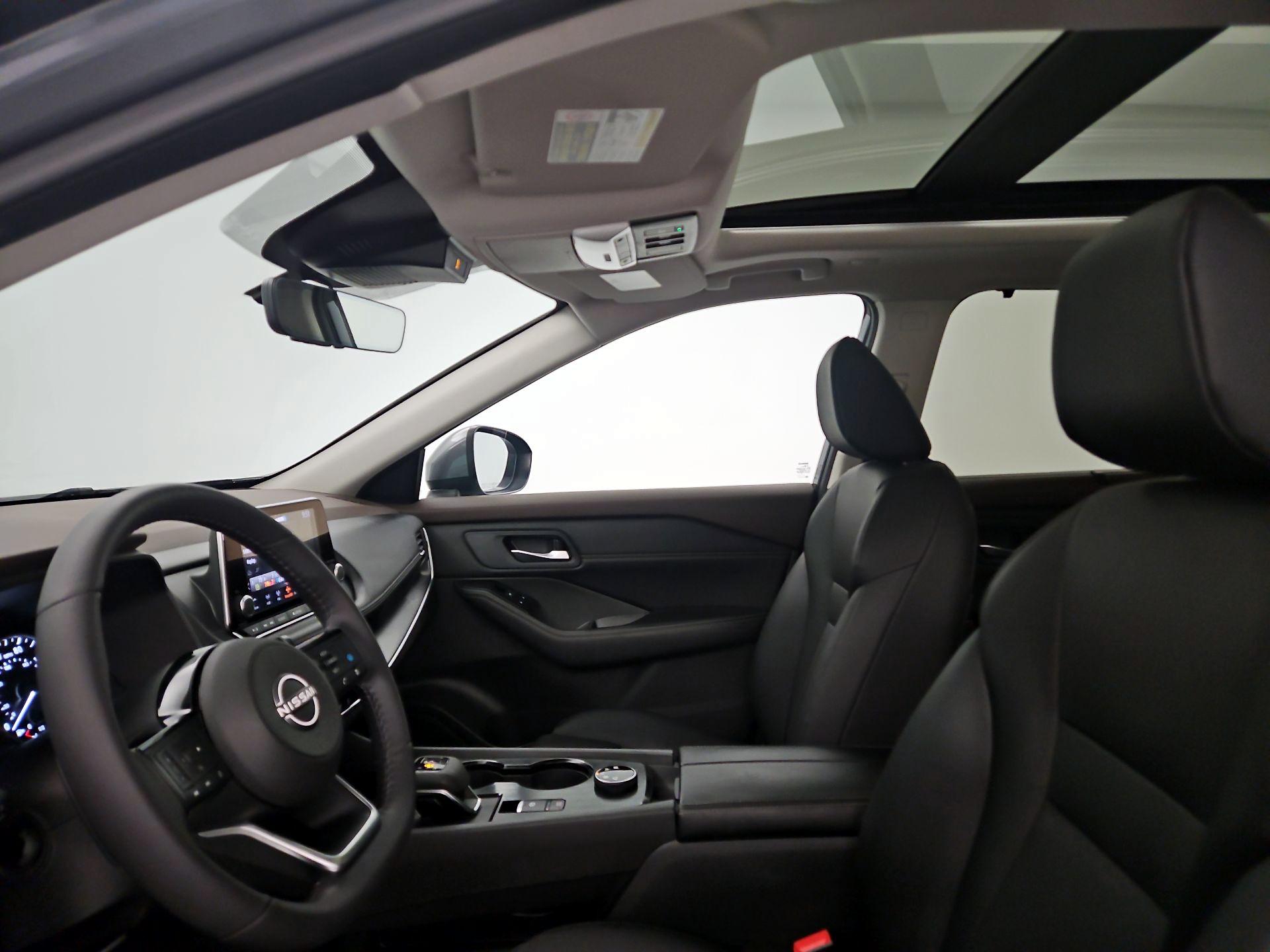 Thumbnail: 2023 Nissan Rogue - 19