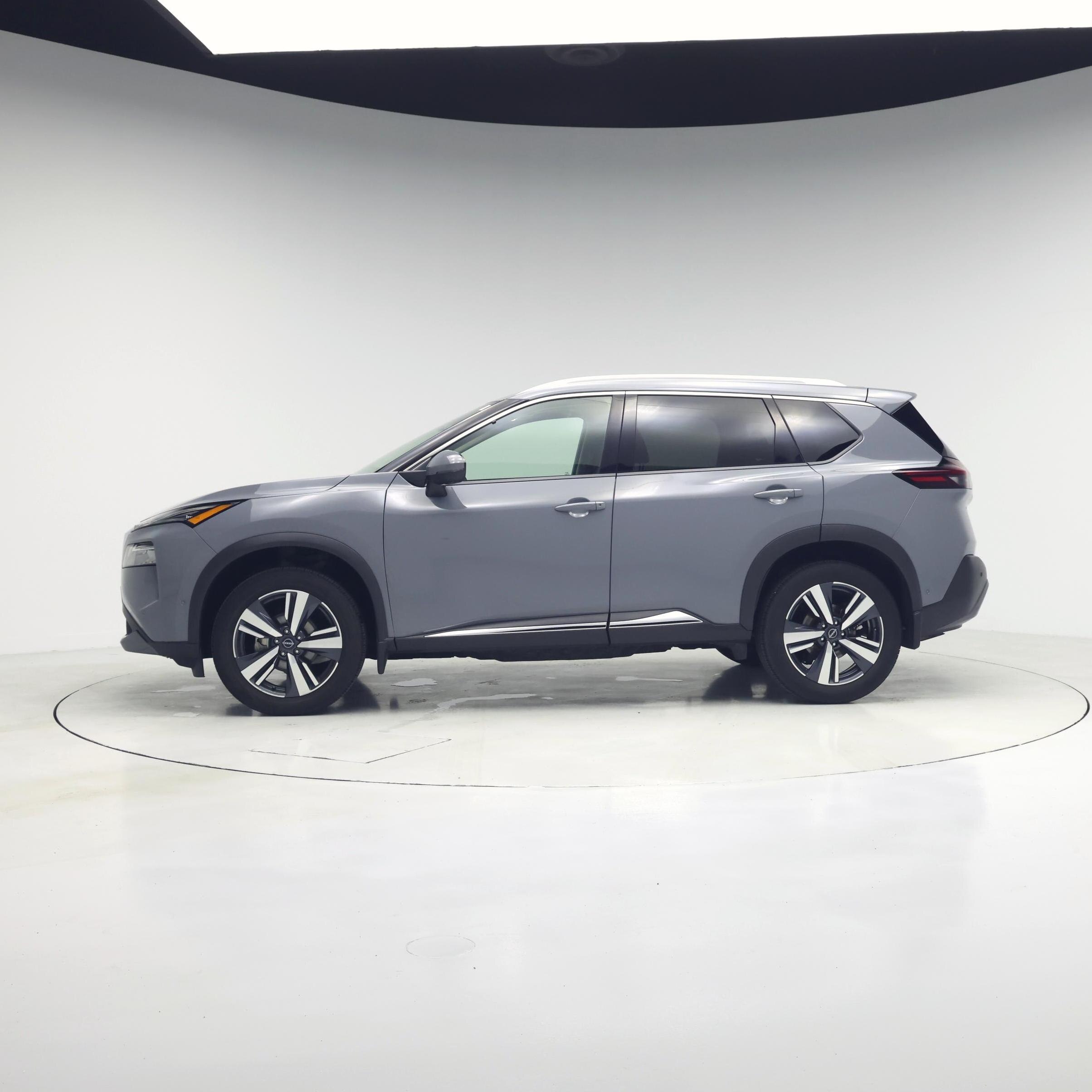Thumbnail: 2023 Nissan Rogue - 3