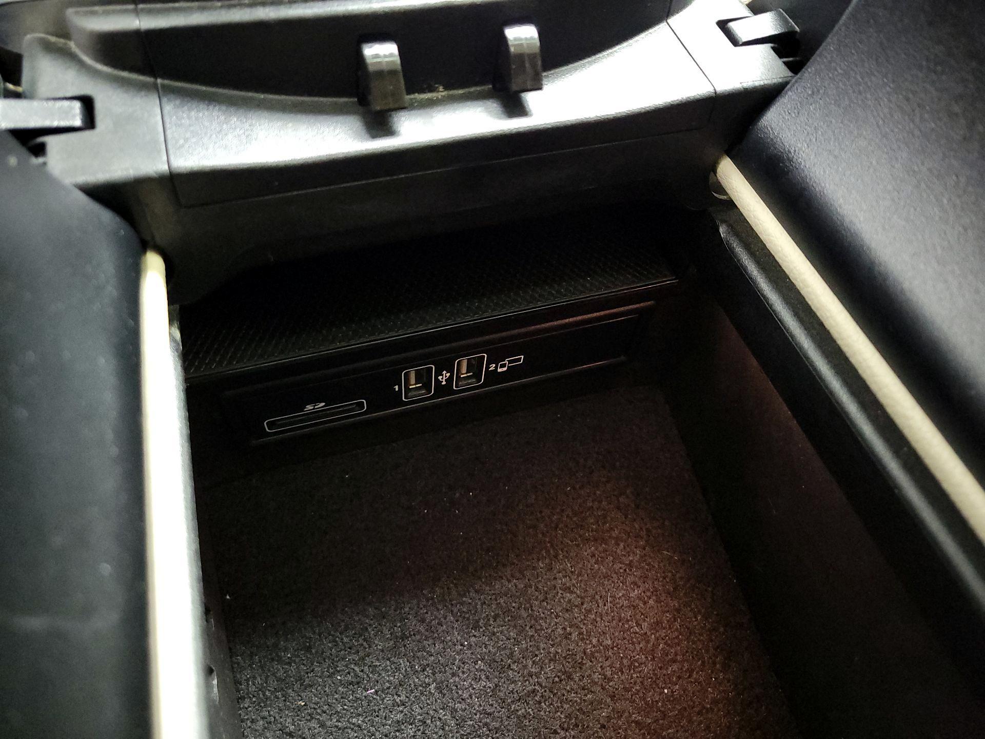 Thumbnail: 2021 Mercedes-Benz C-Class - 18