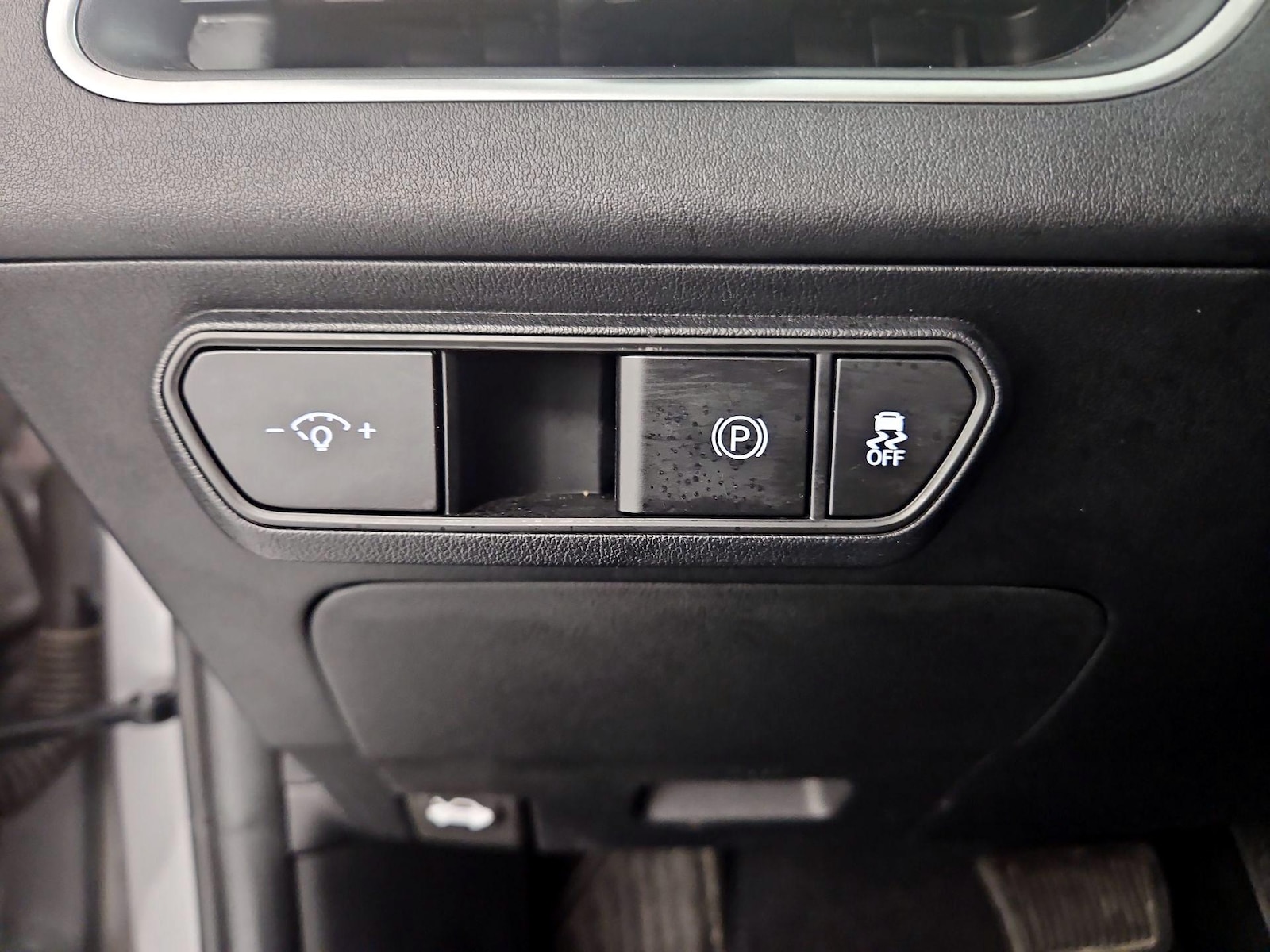2025 Kia K4 LXS - Photo 14