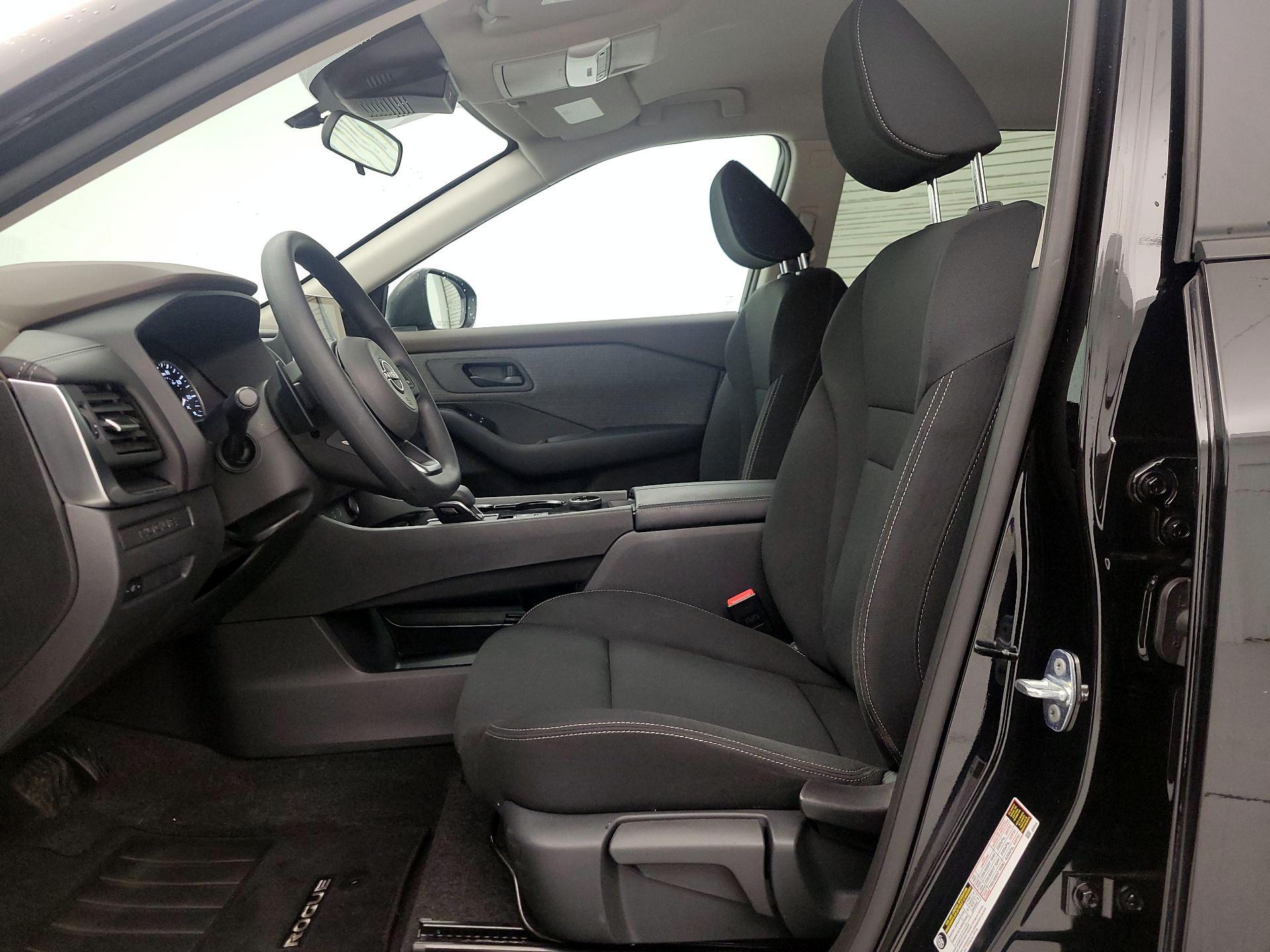 Thumbnail: 2023 Nissan Rogue - 11