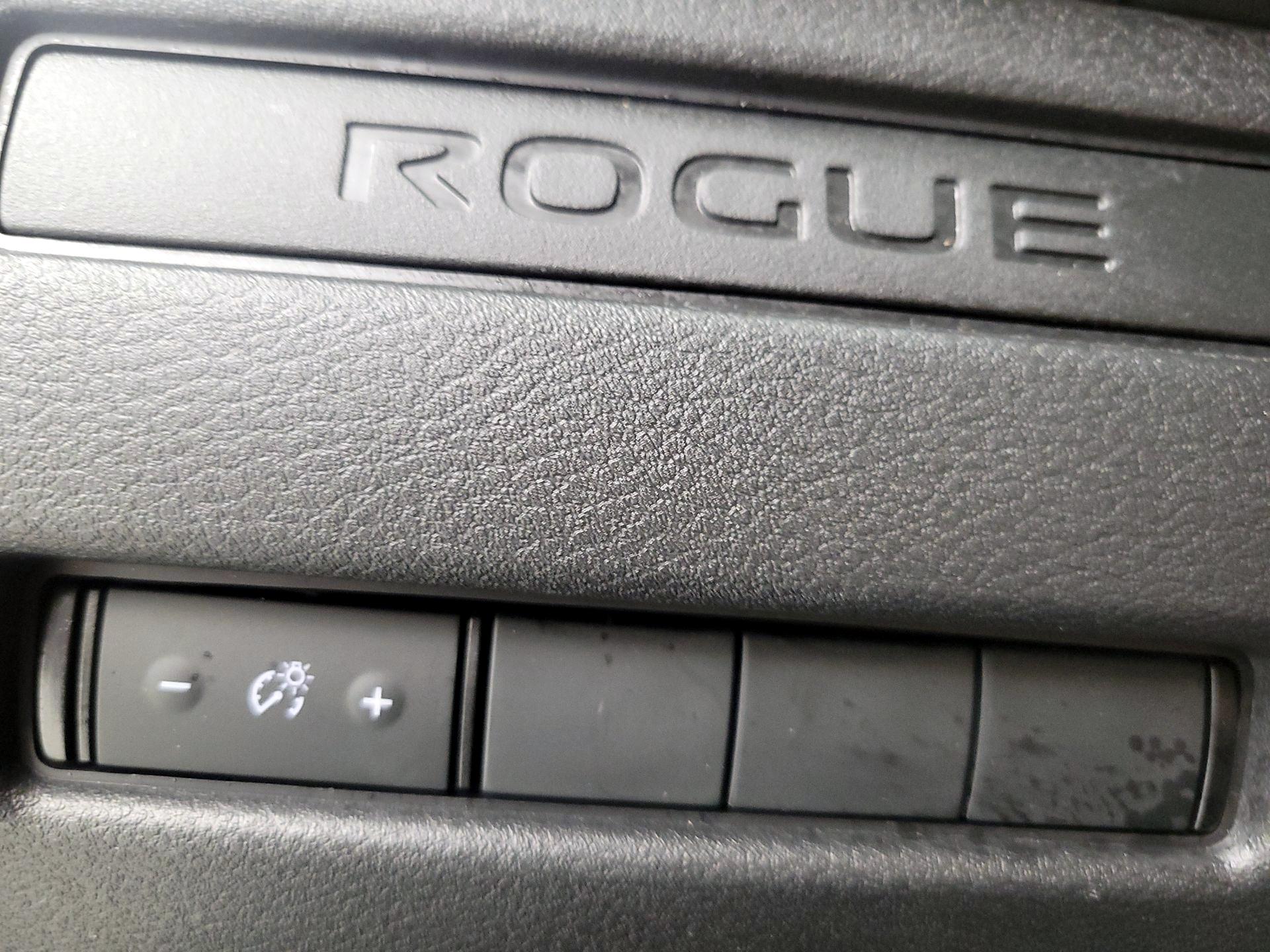 Thumbnail: 2023 Nissan Rogue - 13