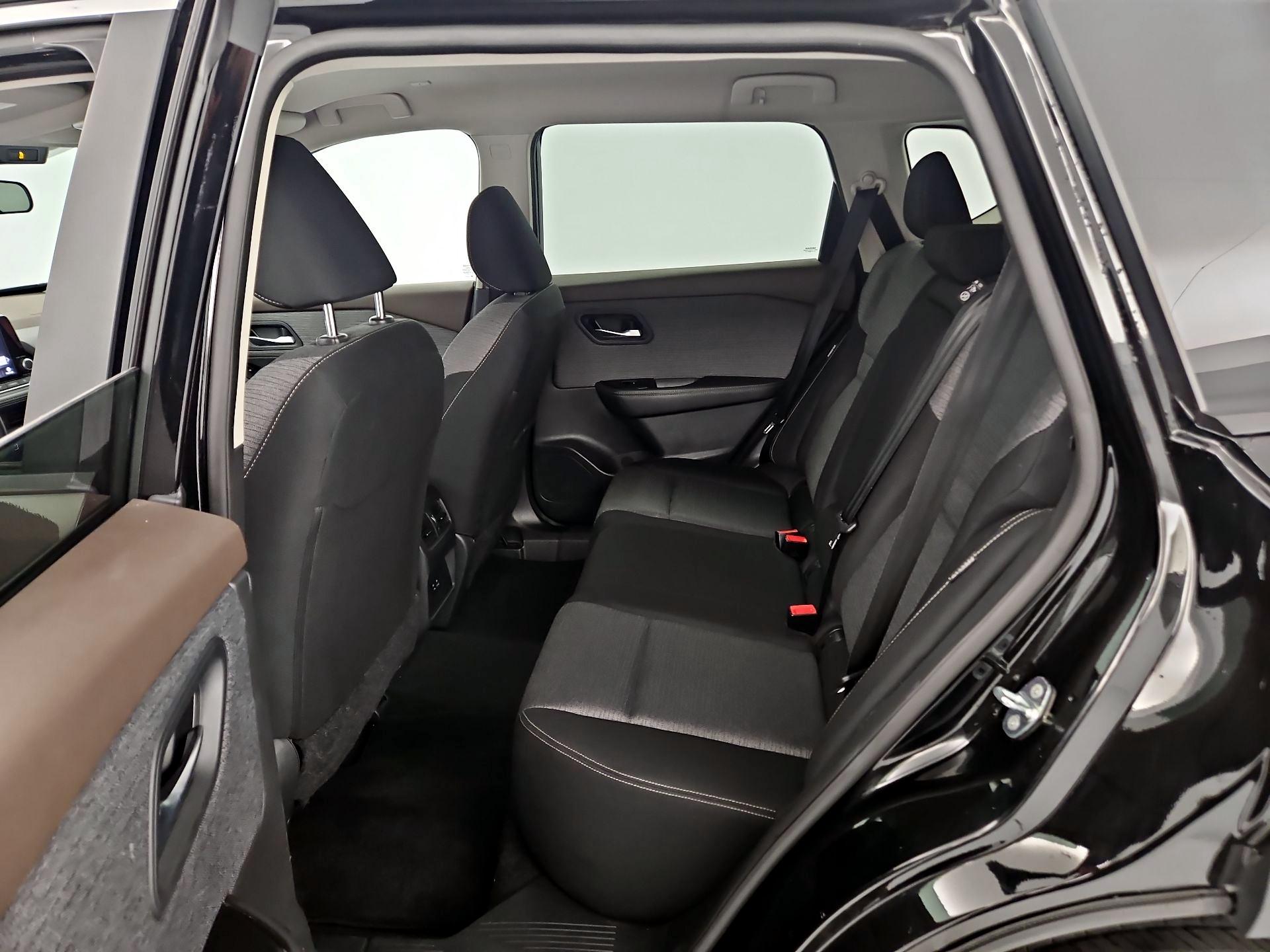 Thumbnail: 2023 Nissan Rogue - 19