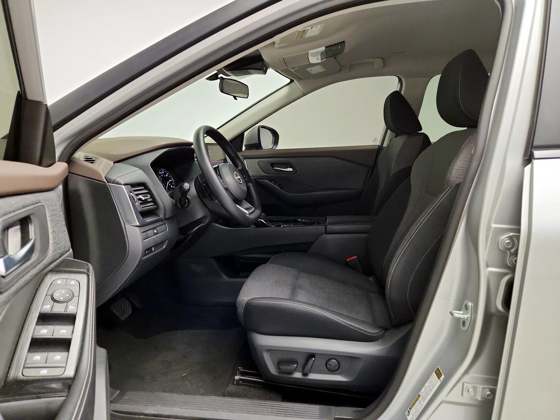 Thumbnail: 2023 Nissan Rogue - 11