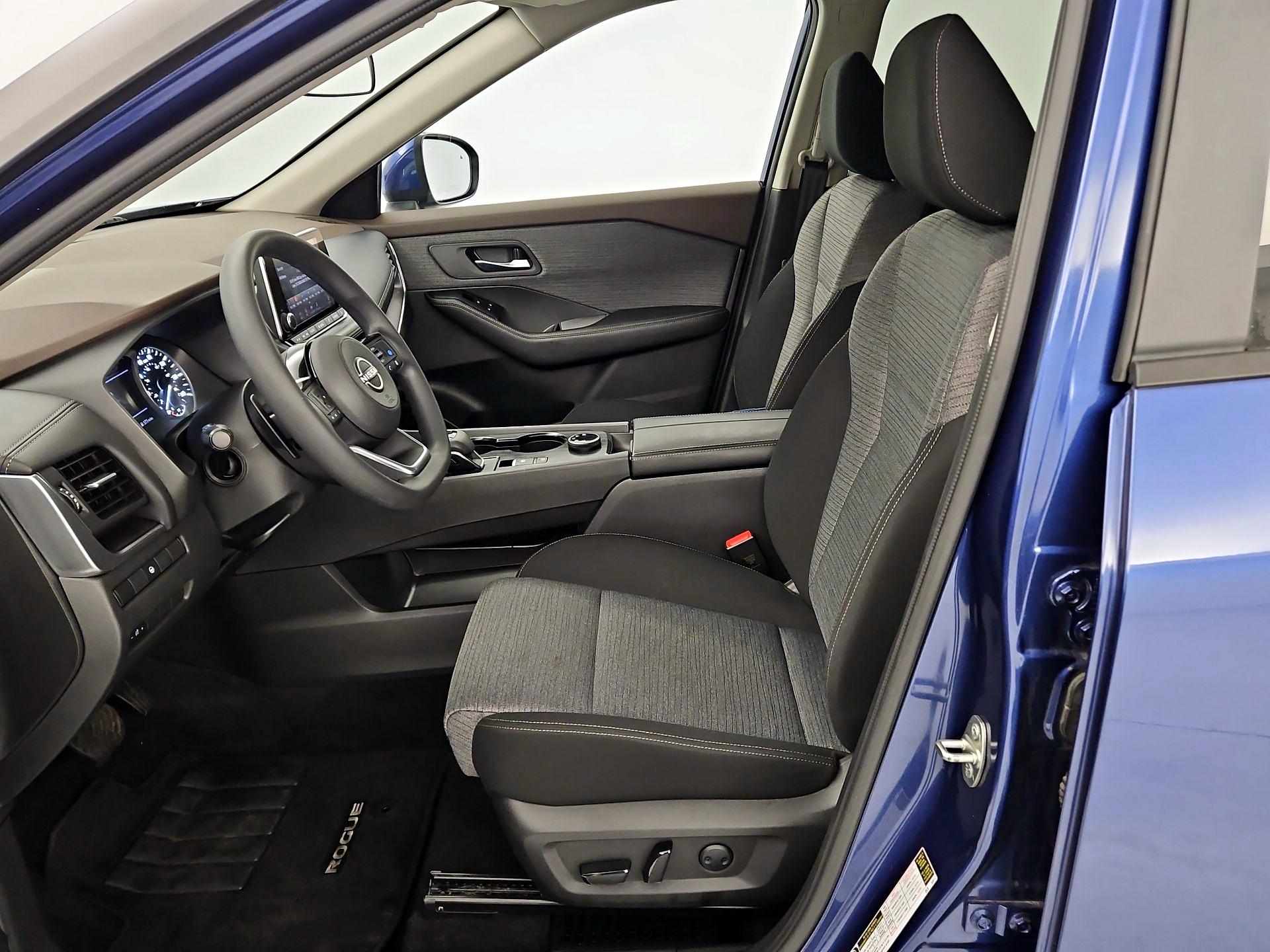 Thumbnail: 2023 Nissan Rogue - 11