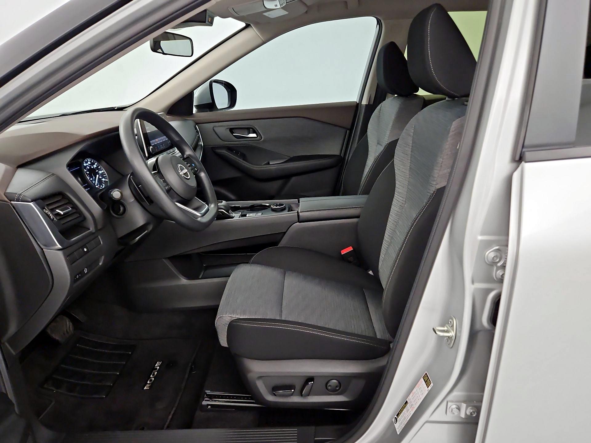 Thumbnail: 2023 Nissan Rogue - 11