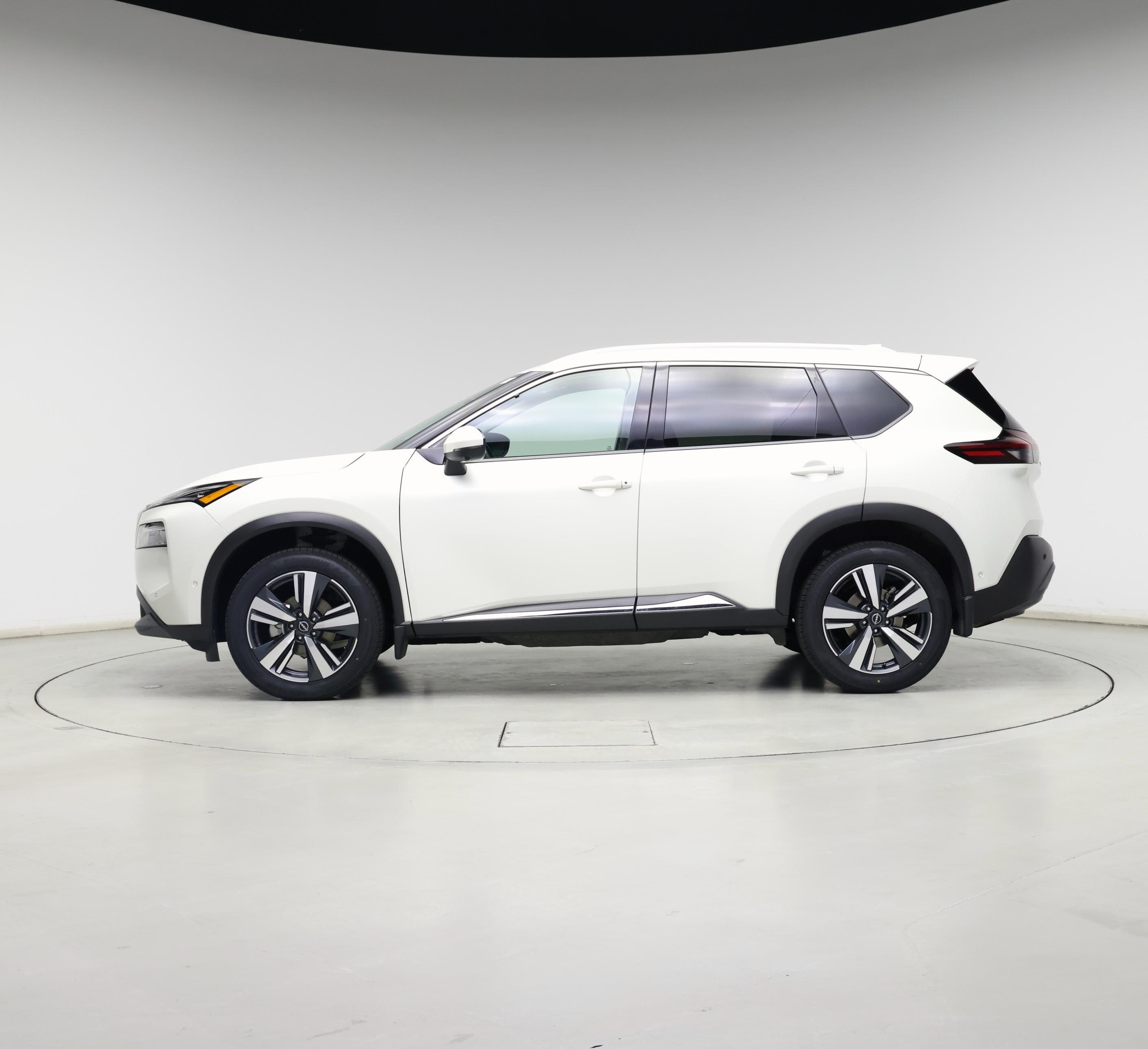 Thumbnail: 2023 Nissan Rogue - 3