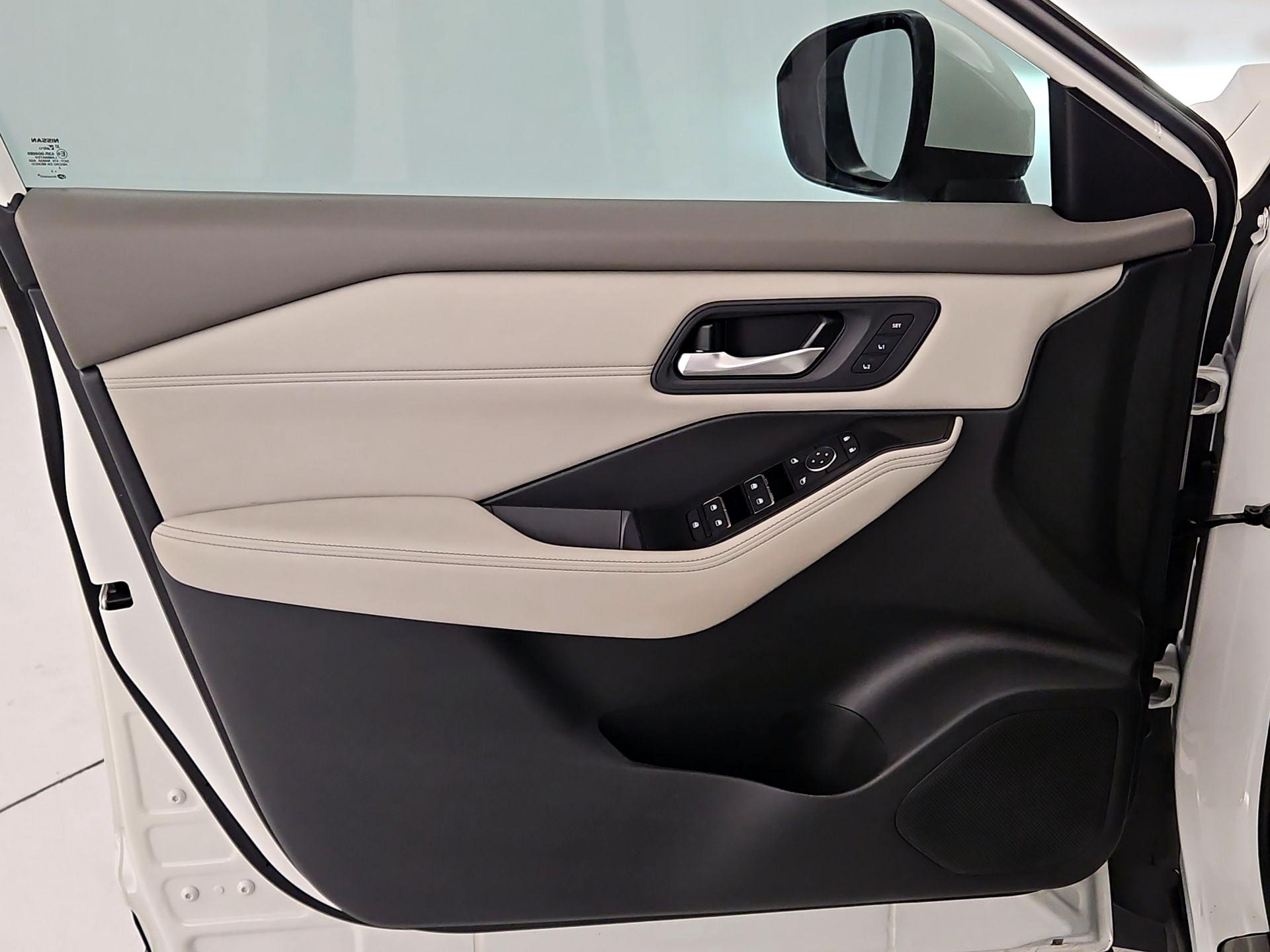 Thumbnail: 2023 Nissan Rogue - 12