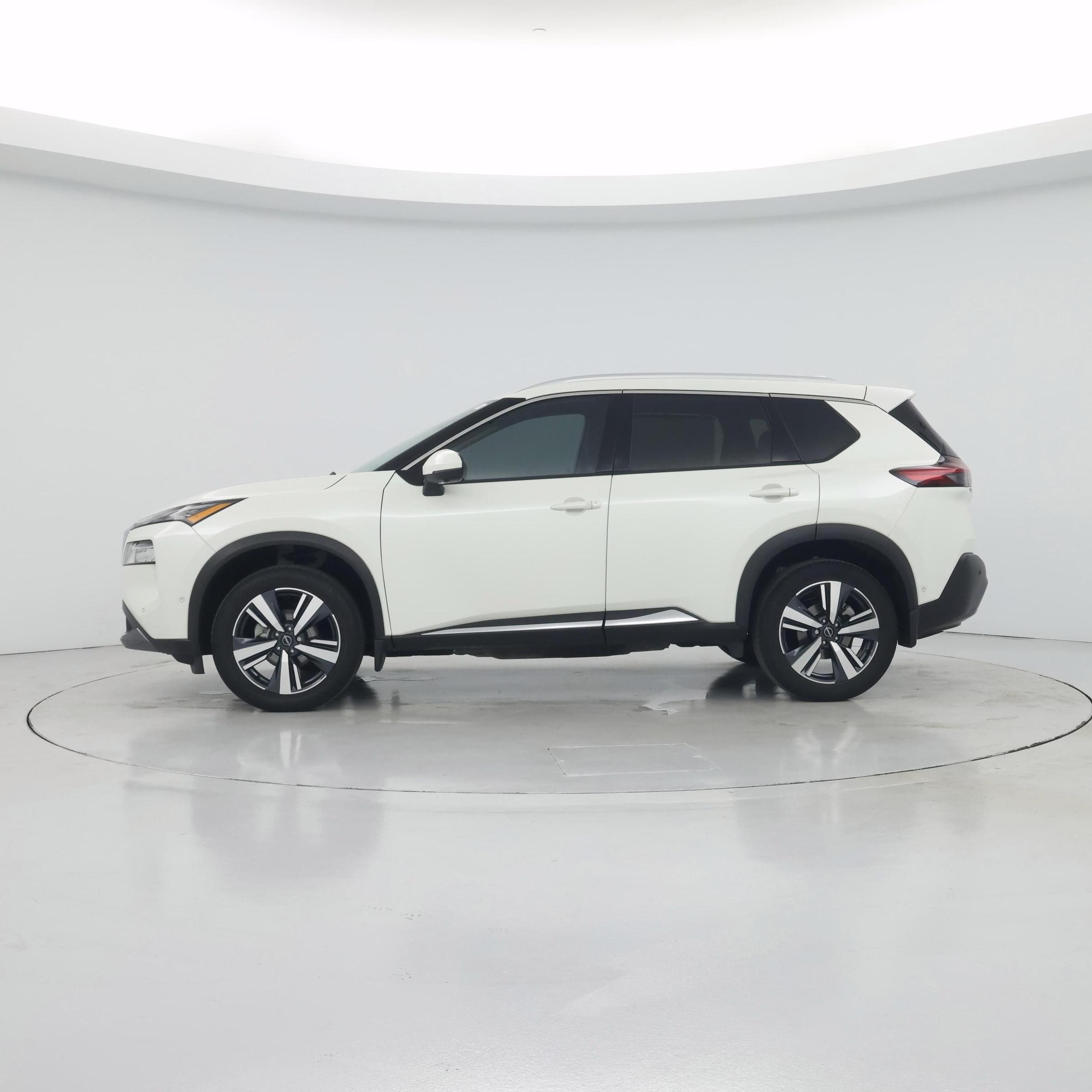 Thumbnail: 2023 Nissan Rogue - 3