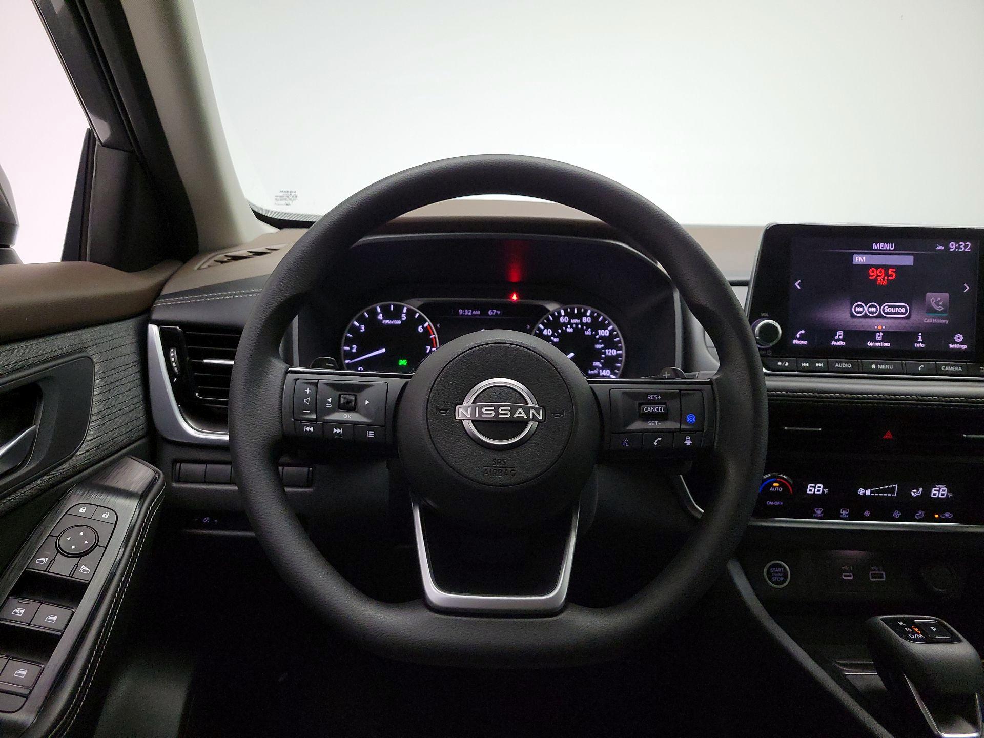 Thumbnail: 2022 Nissan Rogue - 10