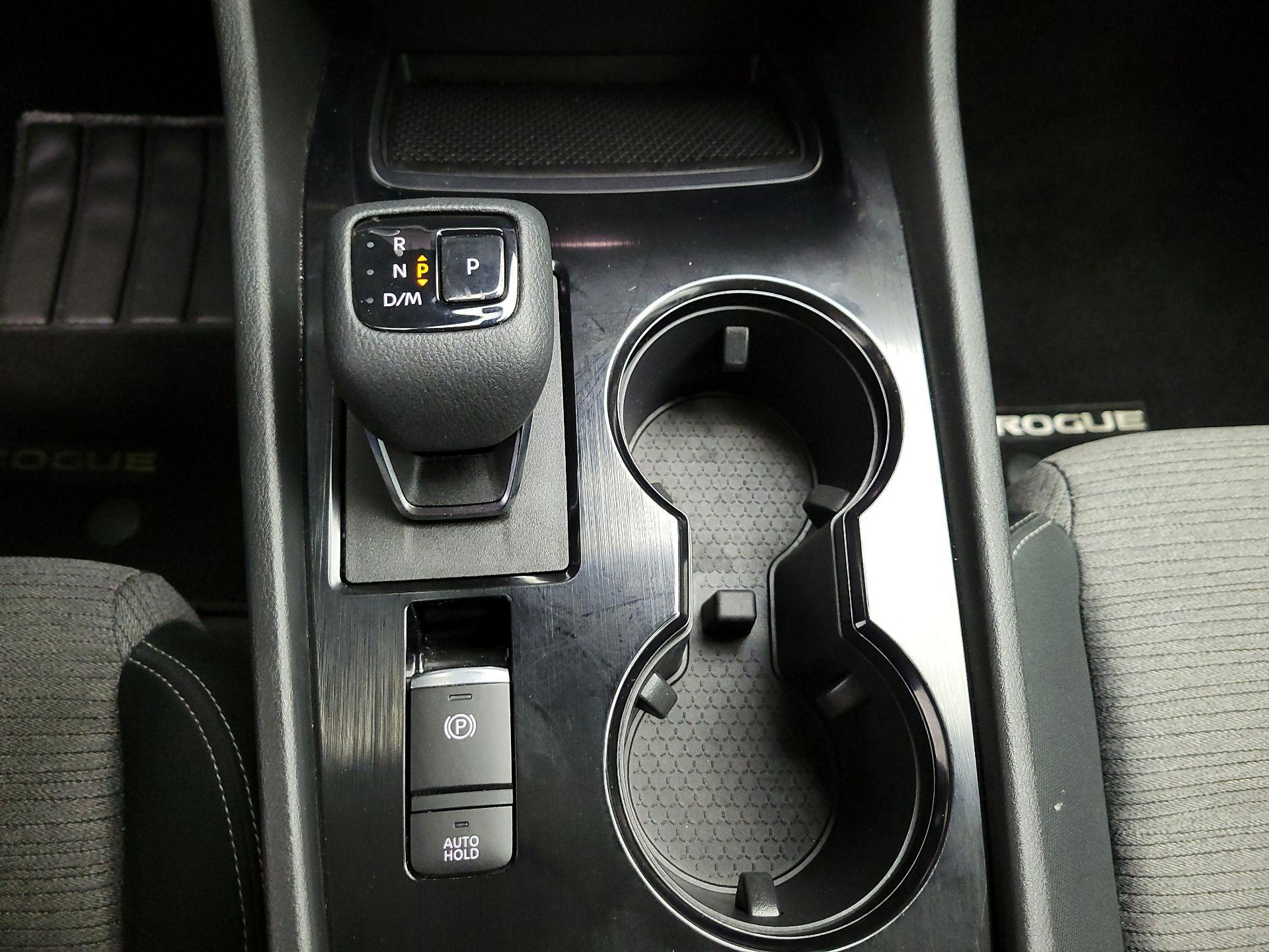 Thumbnail: 2022 Nissan Rogue - 16