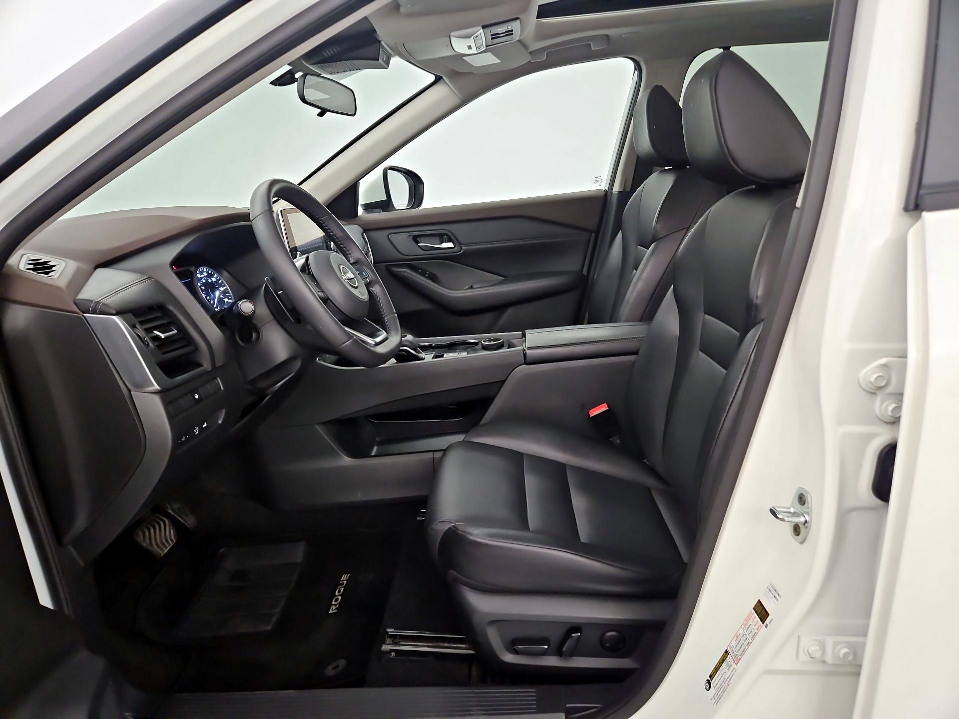 Thumbnail: 2023 Nissan Rogue - 11