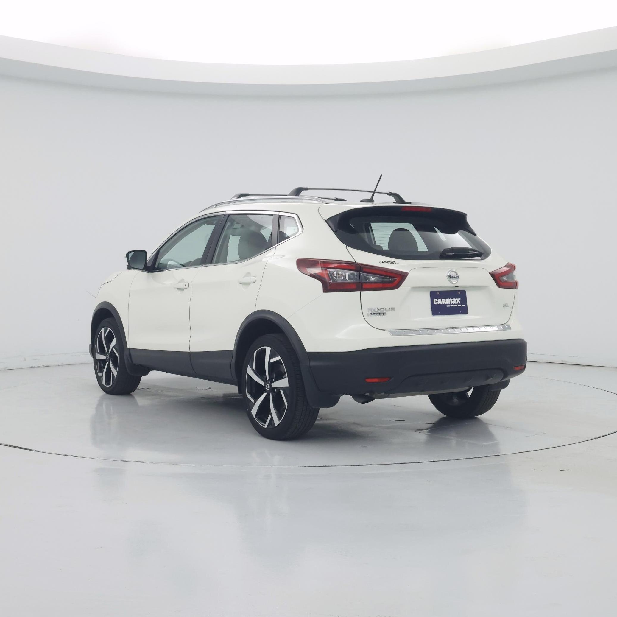 Thumbnail: 2022 Nissan Rogue Sport - 2