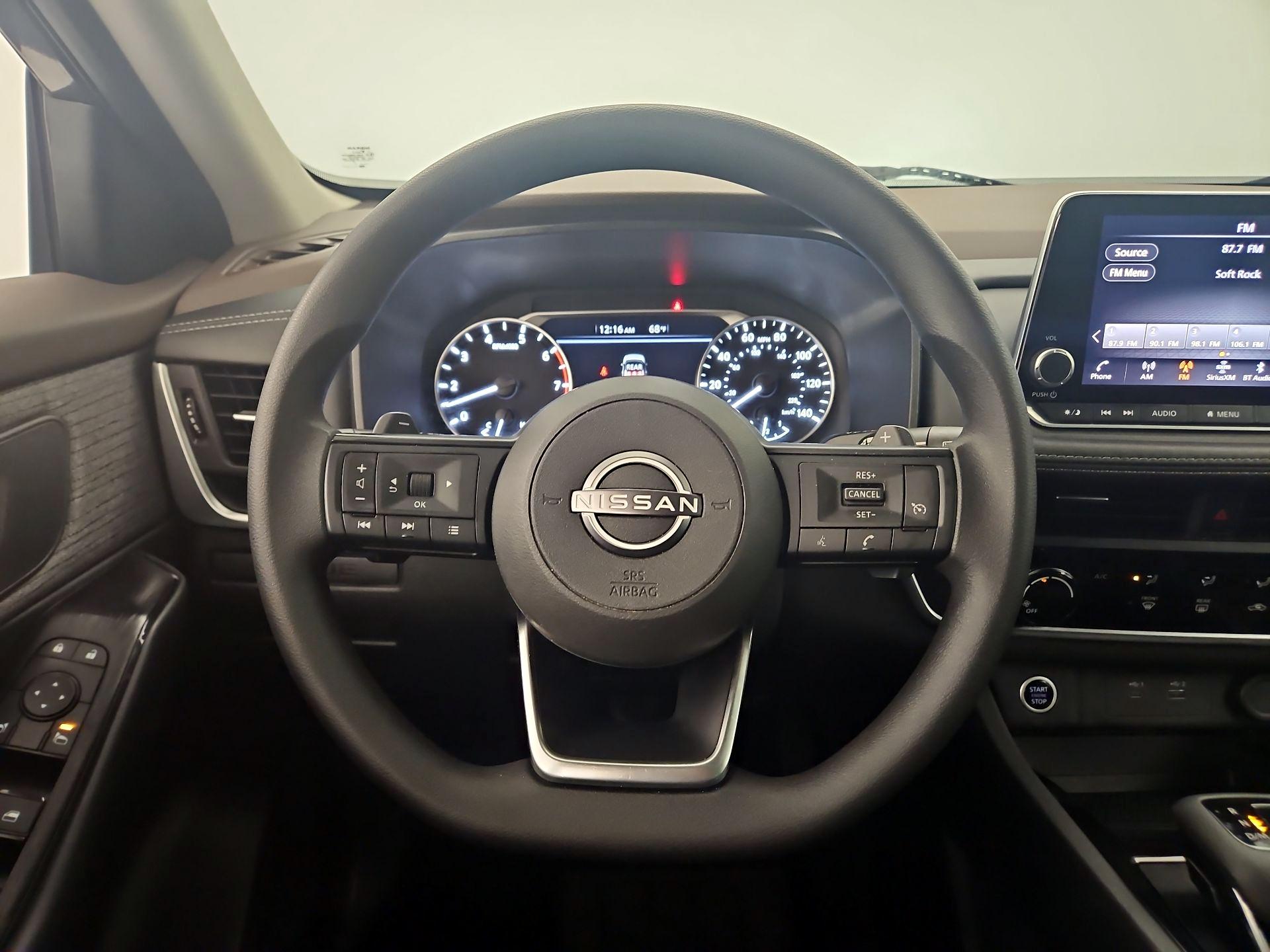 Thumbnail: 2023 Nissan Rogue - 10