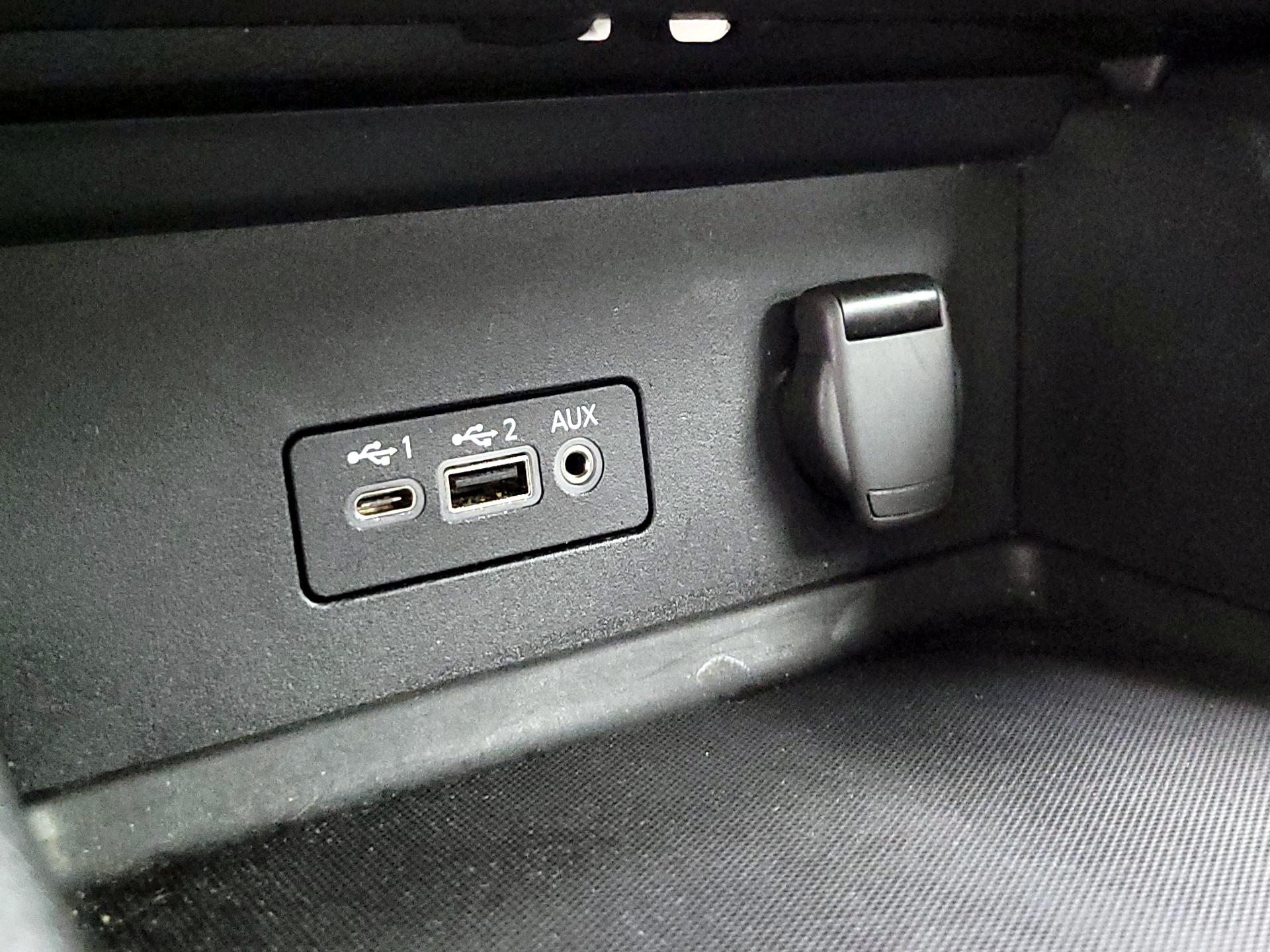 Thumbnail: 2023 Nissan Sentra - 18