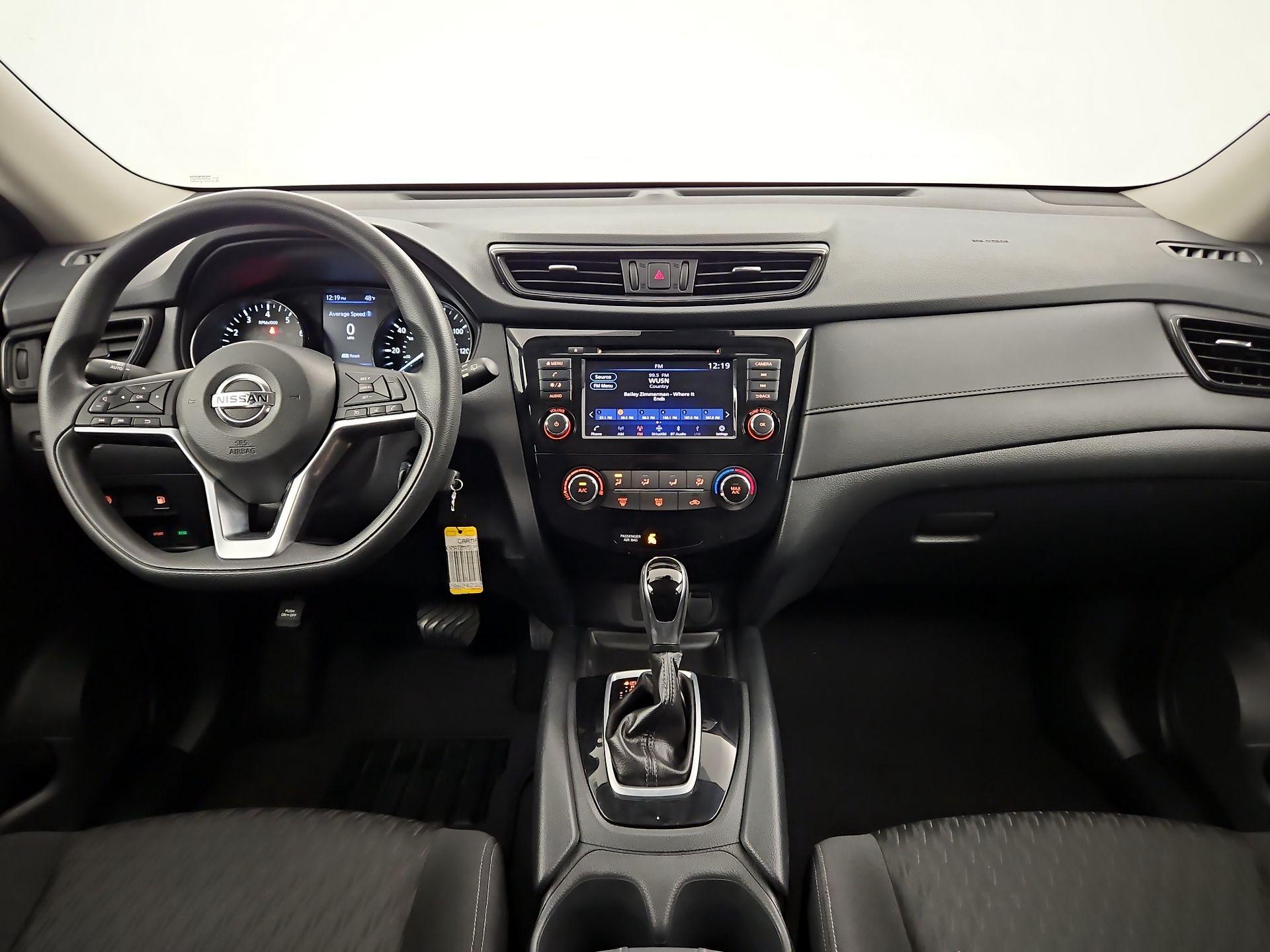 Thumbnail: 2020 Nissan Rogue - 9