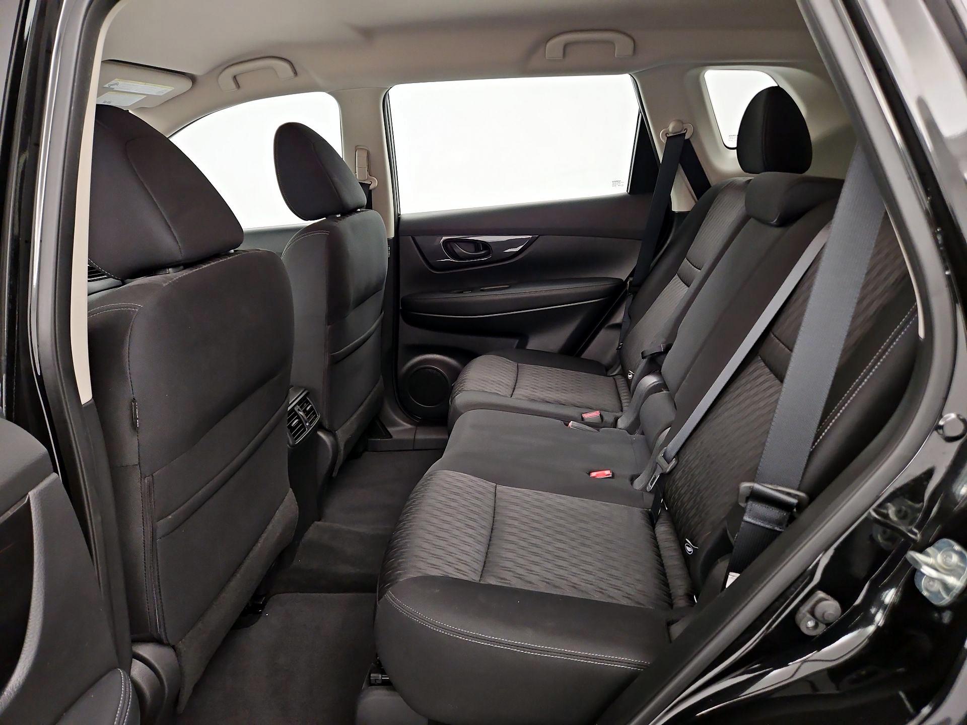 Thumbnail: 2020 Nissan Rogue - 19