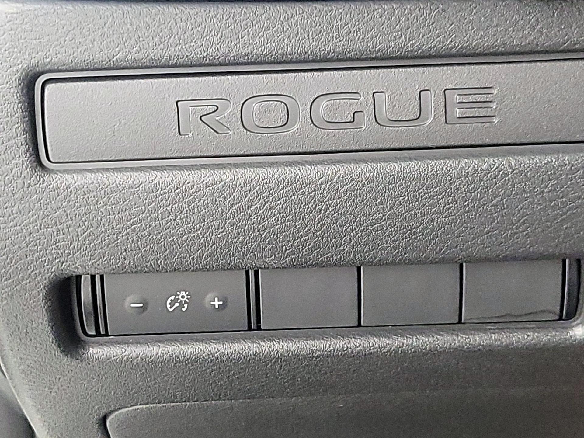 Thumbnail: 2022 Nissan Rogue - 13