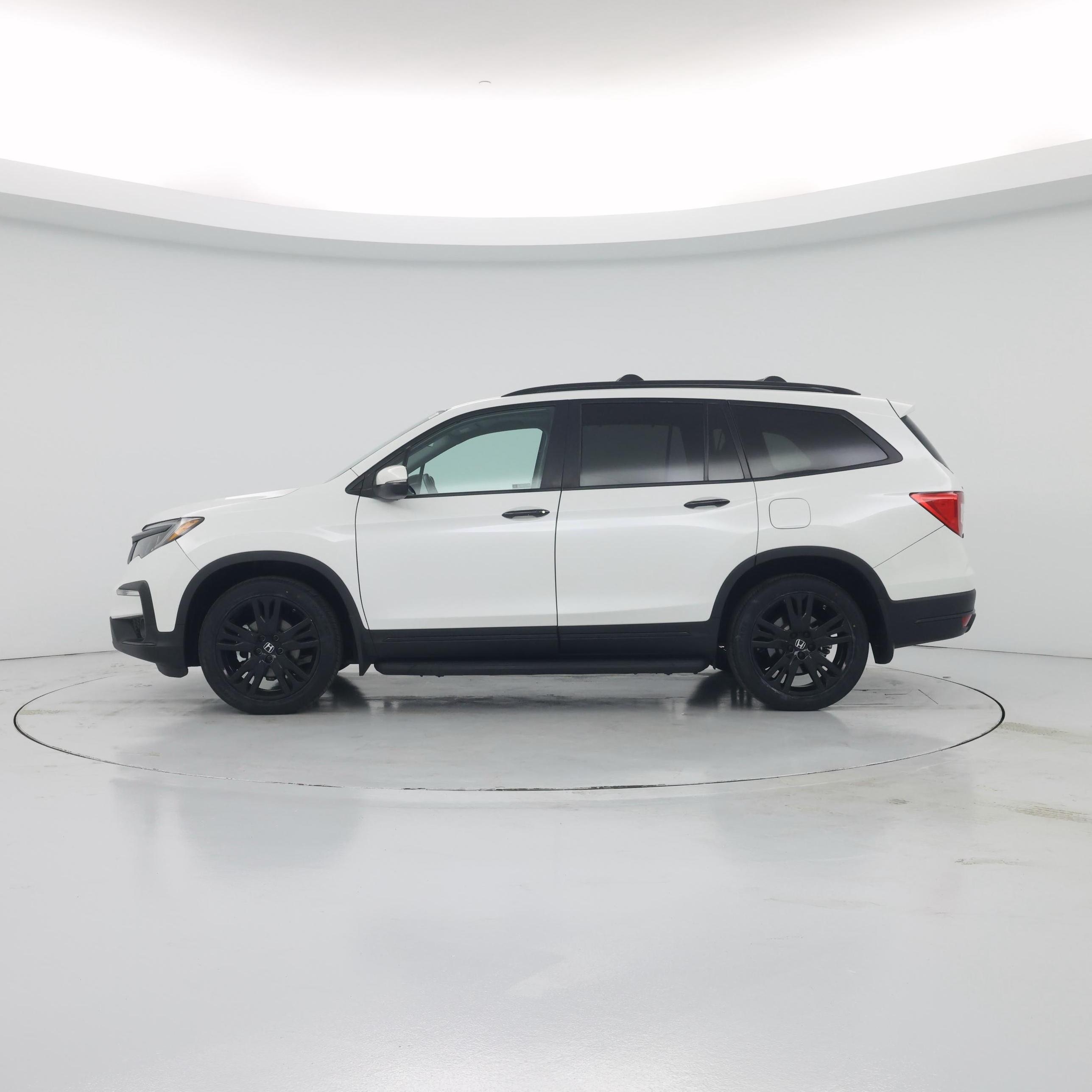 Thumbnail: 2021 Honda Pilot - 3