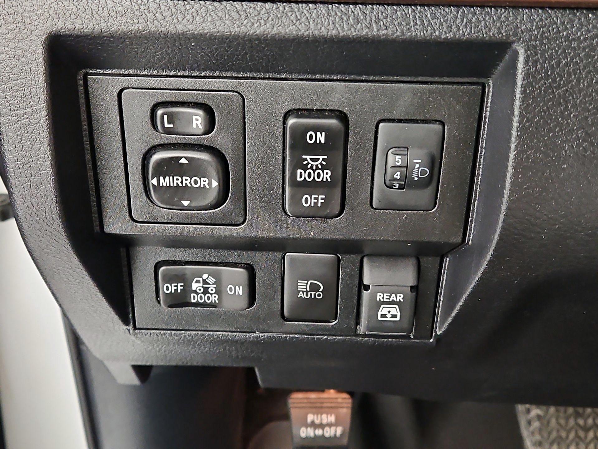 Thumbnail: 2021 Toyota Tundra - 13