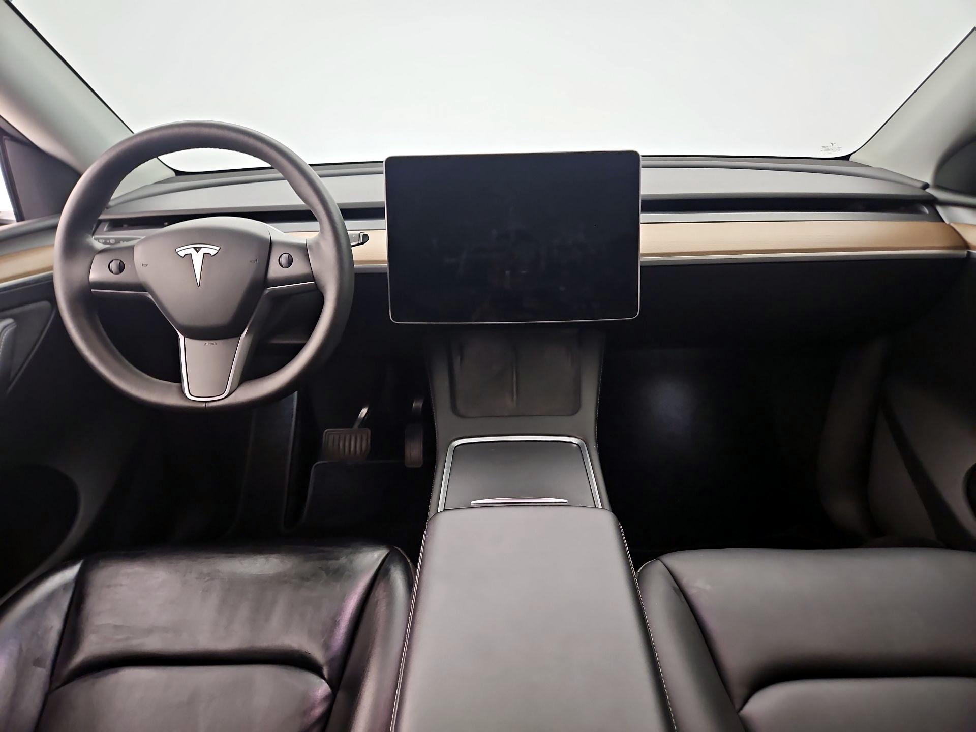 Thumbnail: 2023 Tesla Model Y - 9