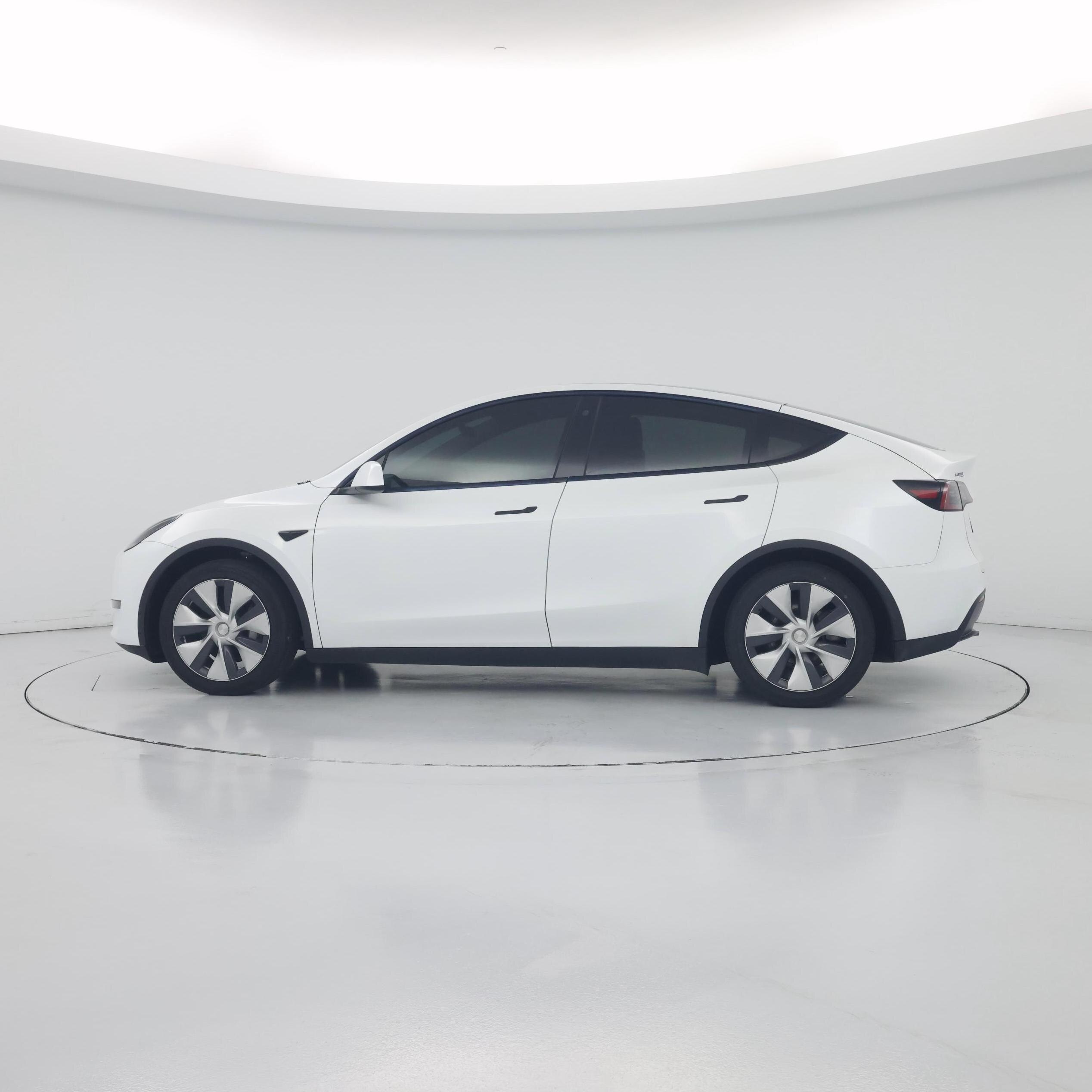 Thumbnail: 2023 Tesla Model Y - 3