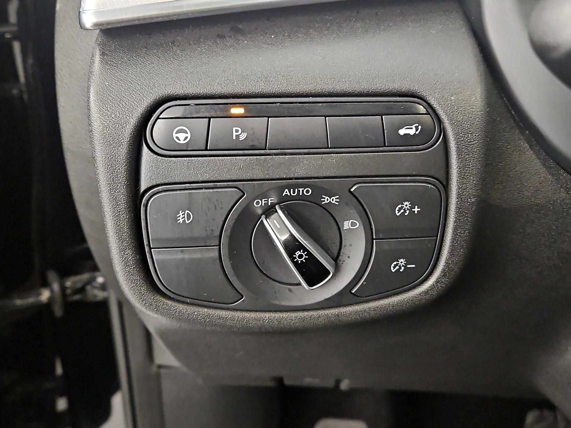 Thumbnail: 2021 INFINITI QX50 - 13