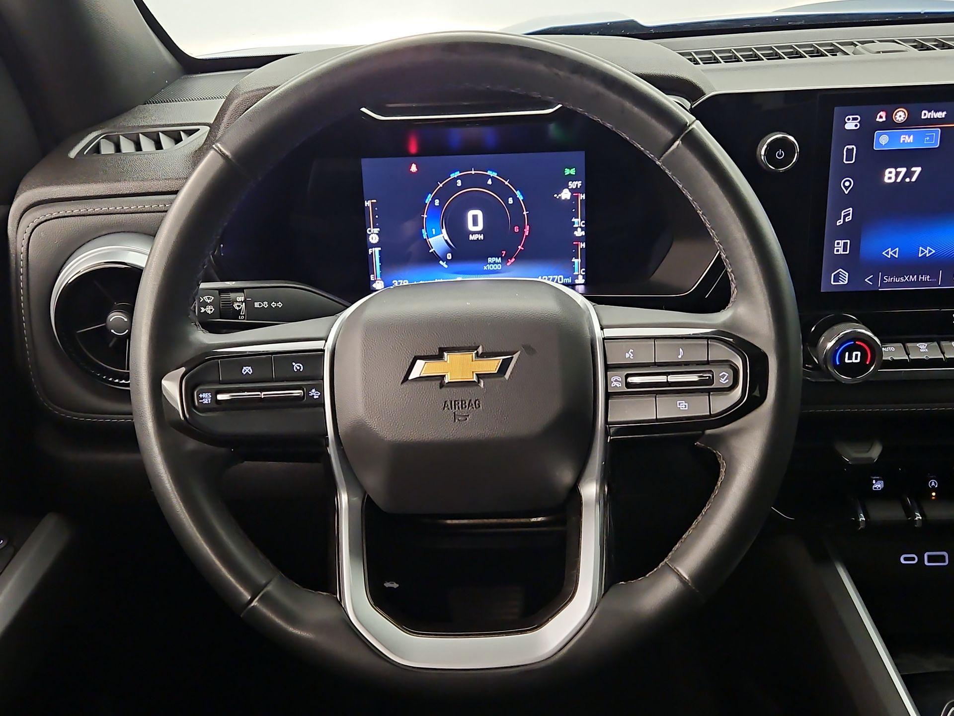 Thumbnail: 2023 Chevrolet Colorado - 10