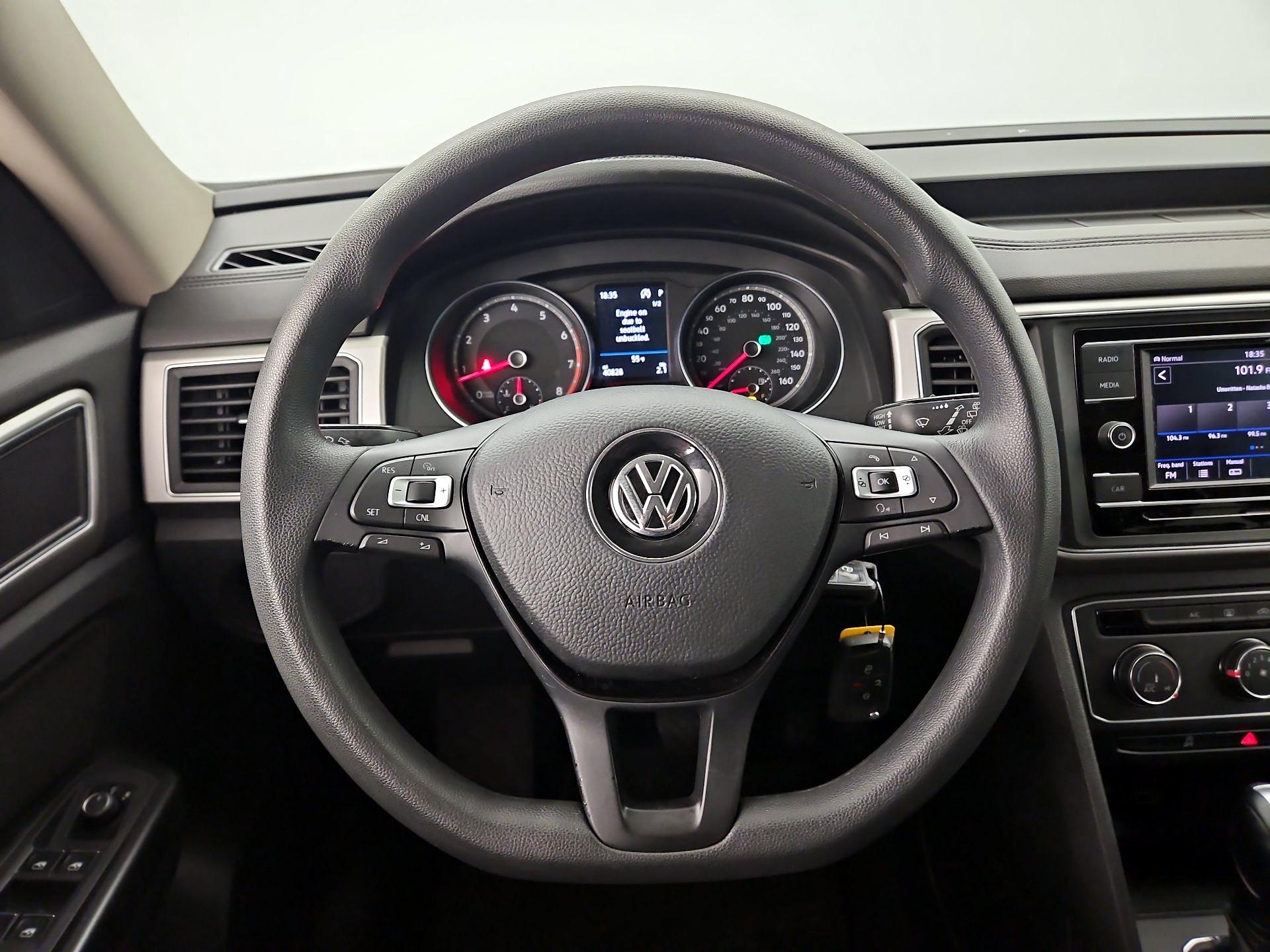 Thumbnail: 2018 Volkswagen Atlas - 10