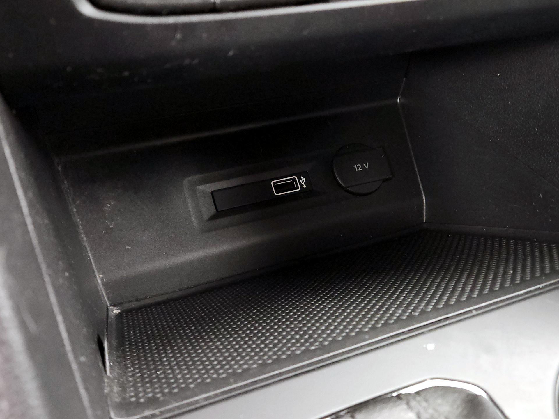 Thumbnail: 2018 Volkswagen Atlas - 18