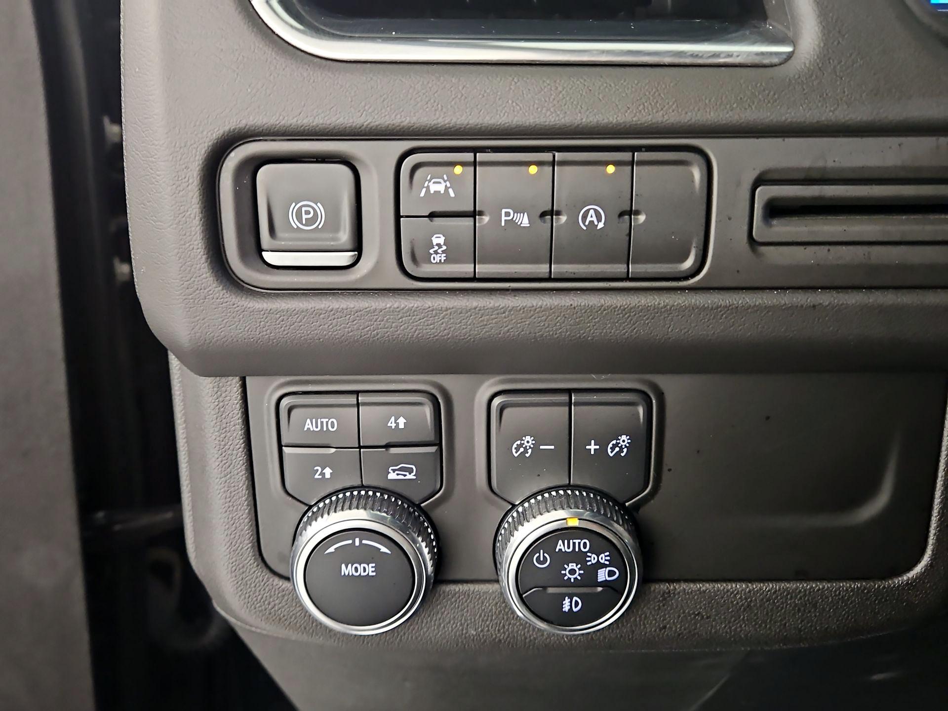 Thumbnail: 2023 GMC Yukon - 13