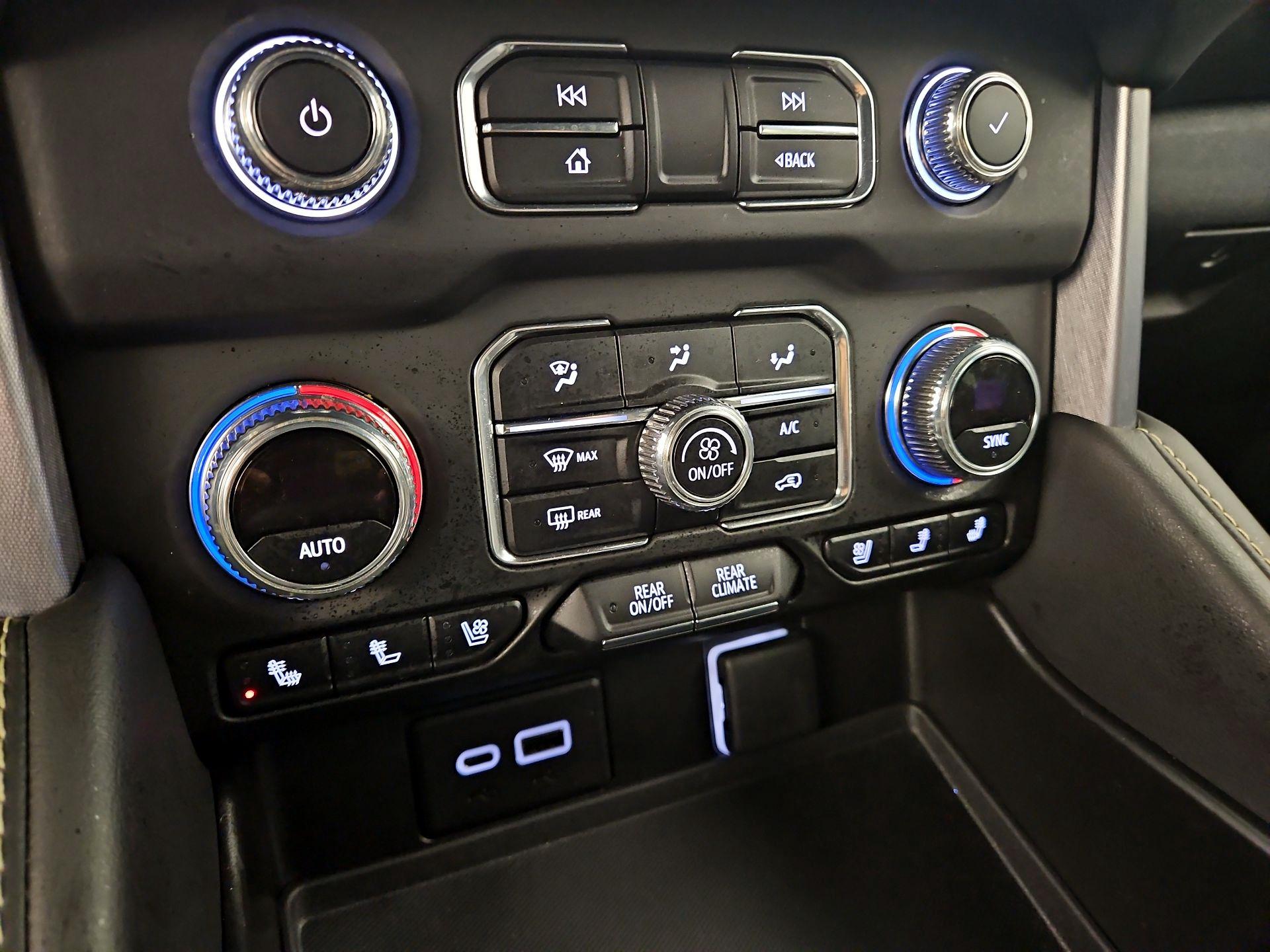 Thumbnail: 2023 GMC Yukon - 17