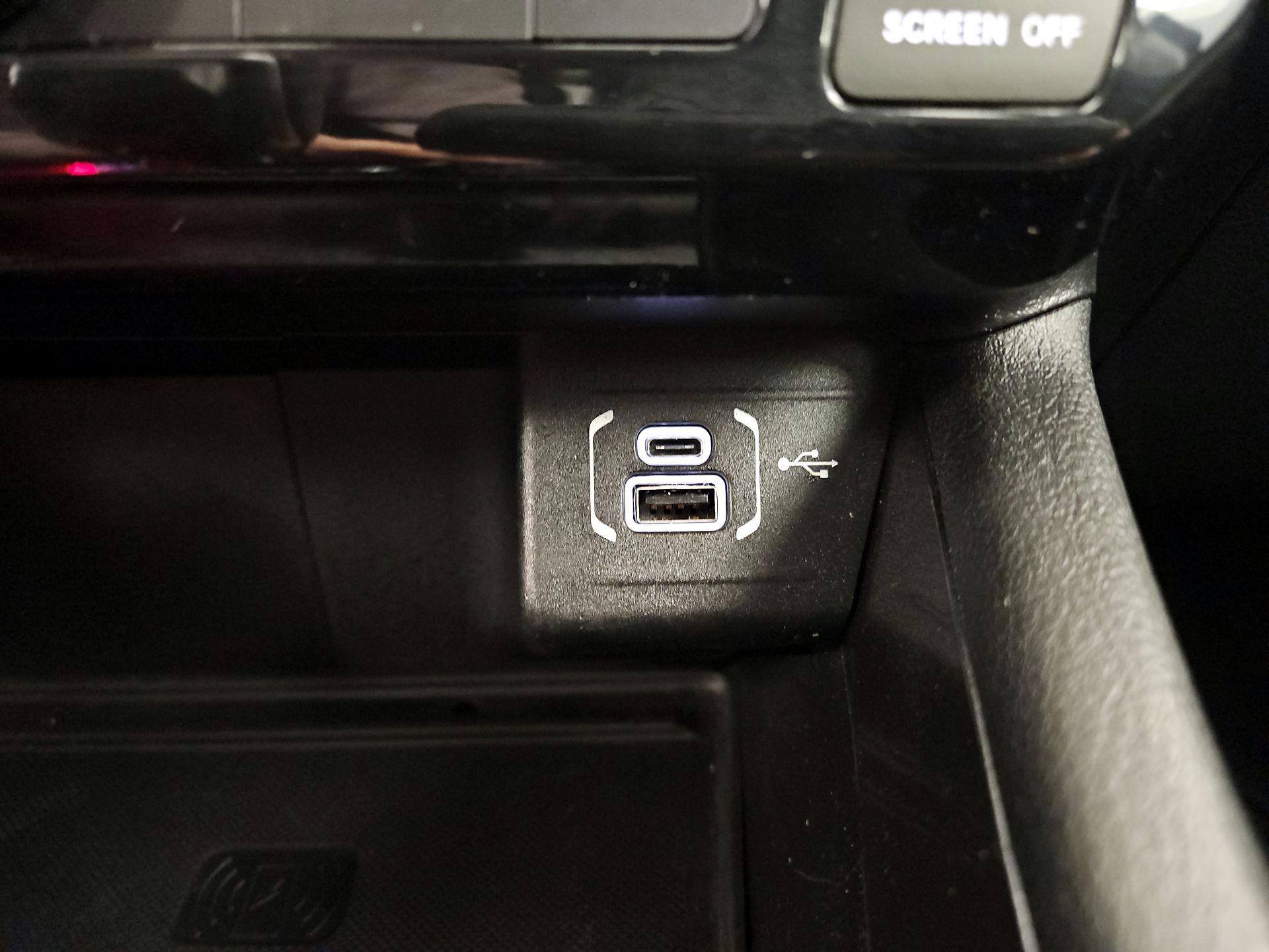 Thumbnail: 2022 Jeep Compass - 18