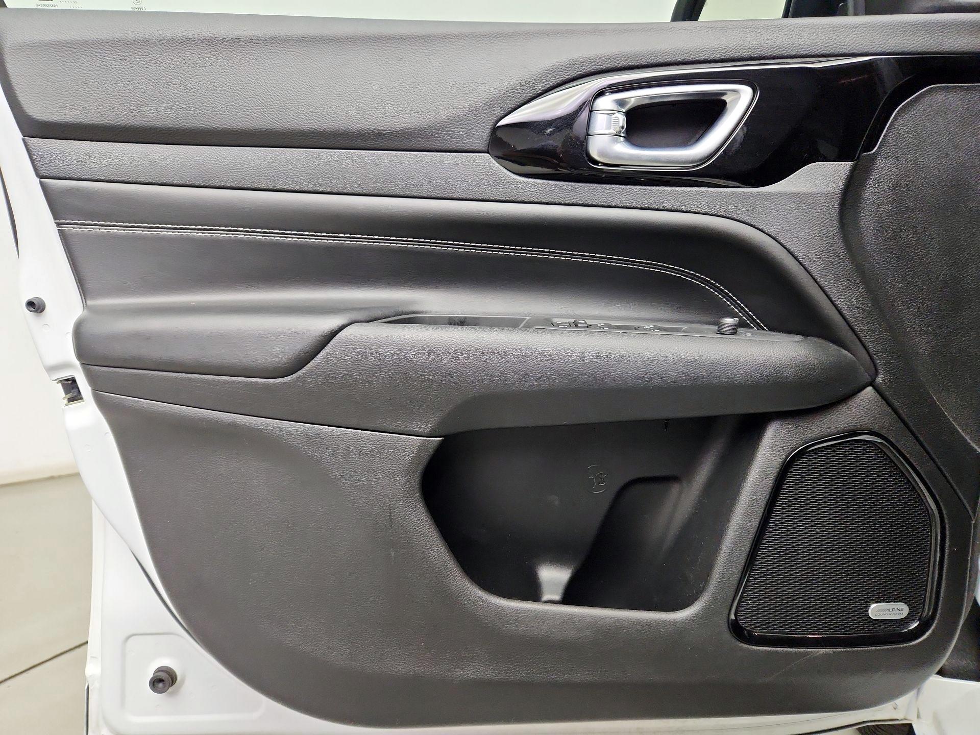 Thumbnail: 2022 Jeep Compass - 12