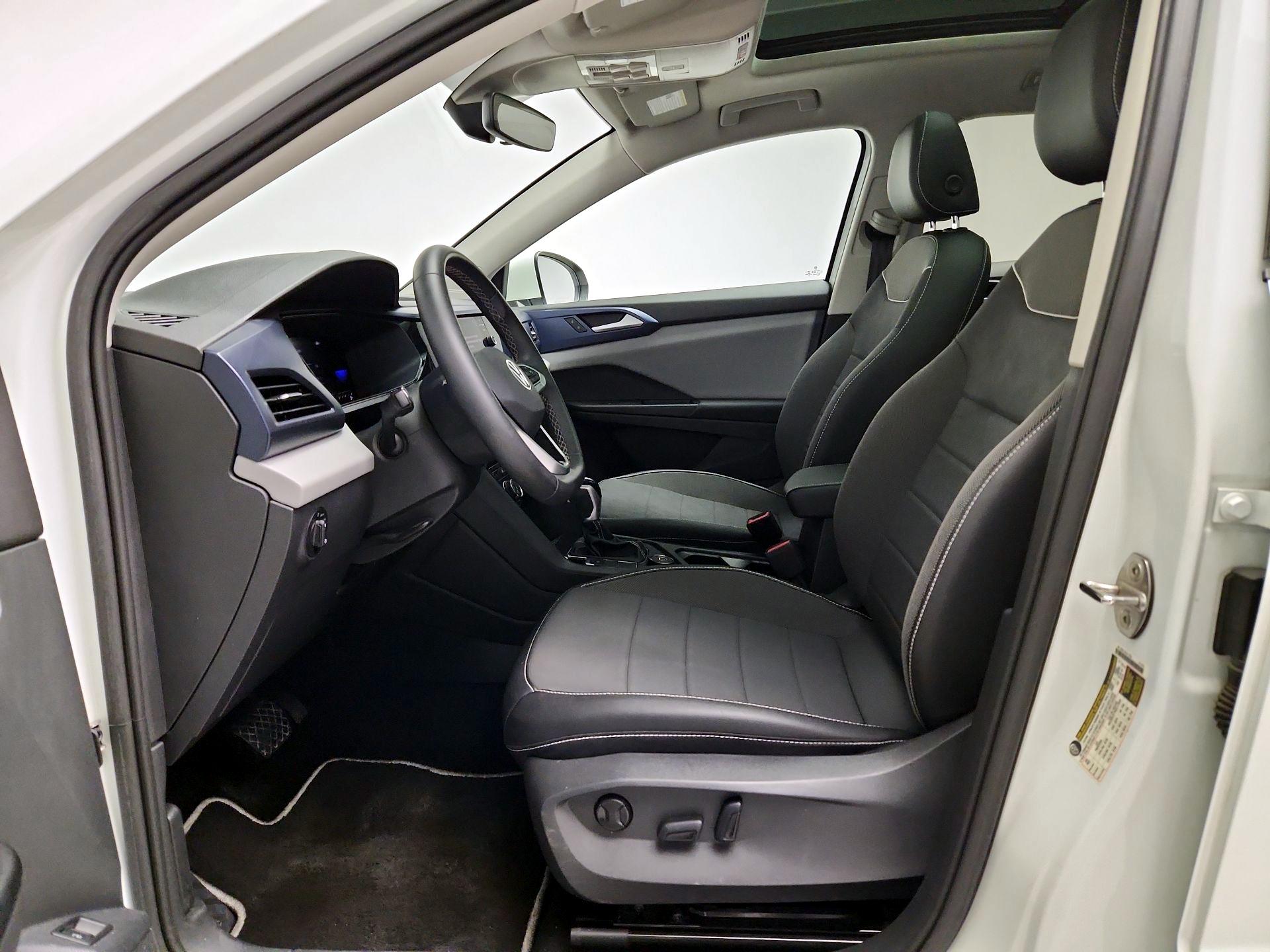 Thumbnail: 2023 Volkswagen Taos - 11