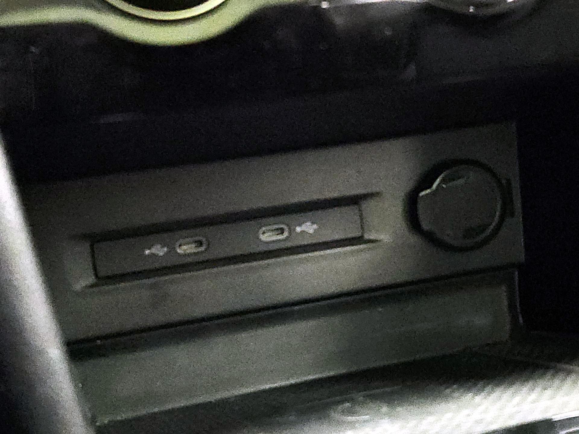 Thumbnail: 2023 Volkswagen Taos - 18