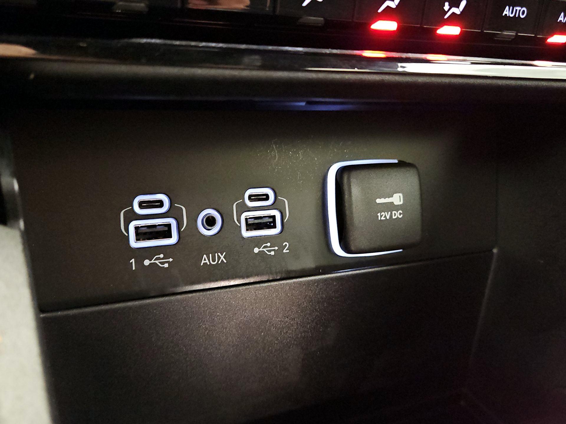 Thumbnail: 2024 Jeep Grand Cherokee - 18