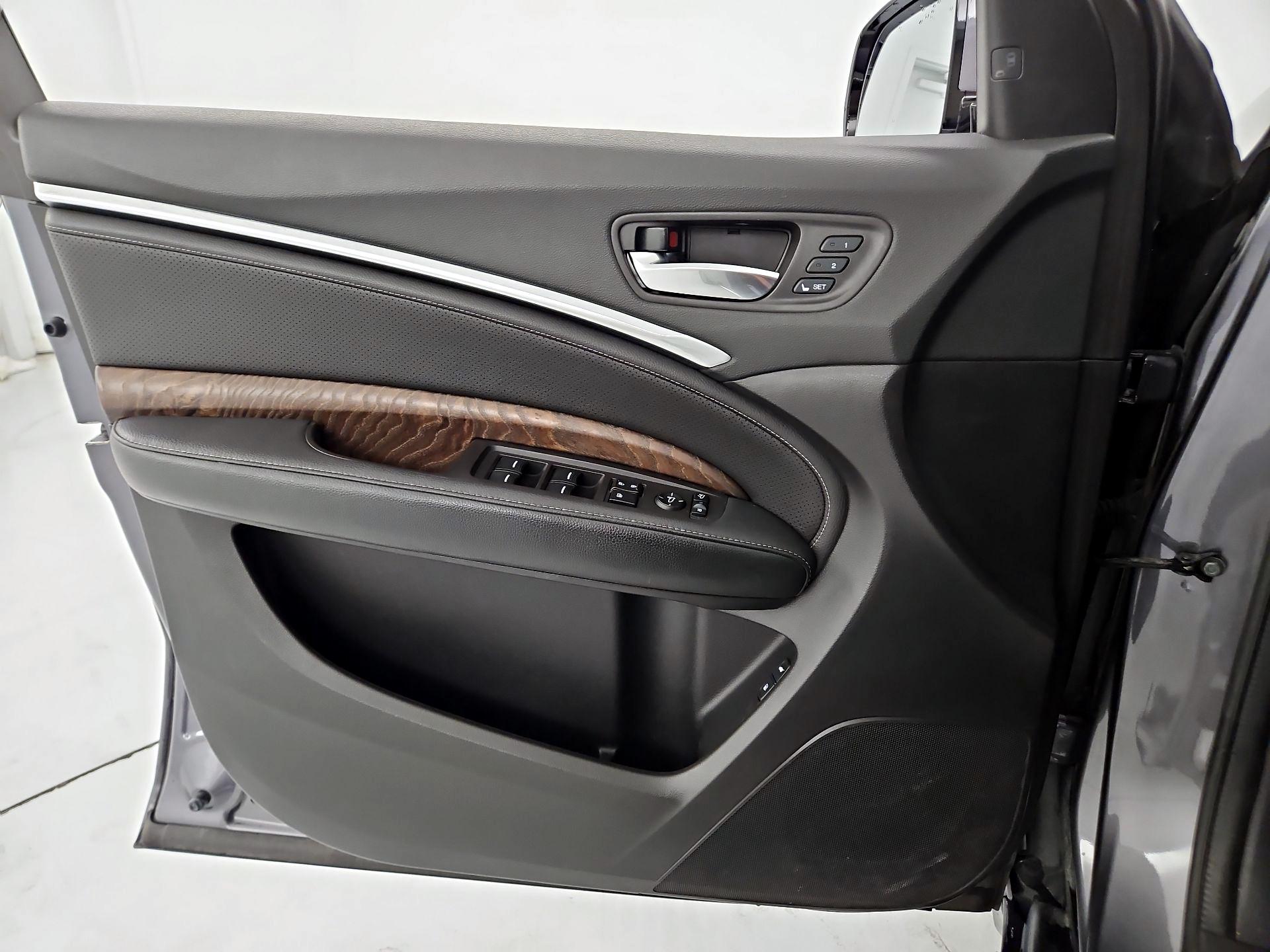 Thumbnail: 2020 Acura MDX - 12