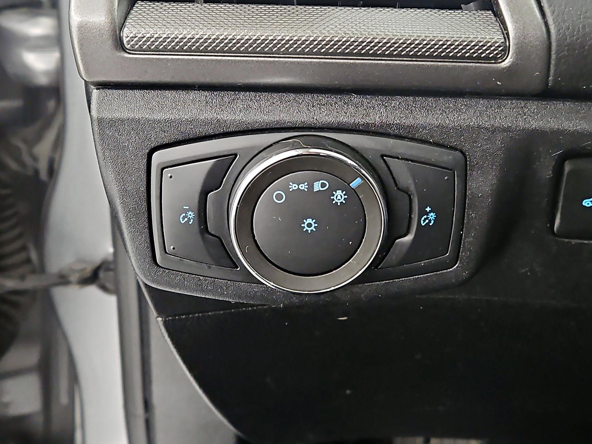 Thumbnail: 2020 Ford Fusion - 13