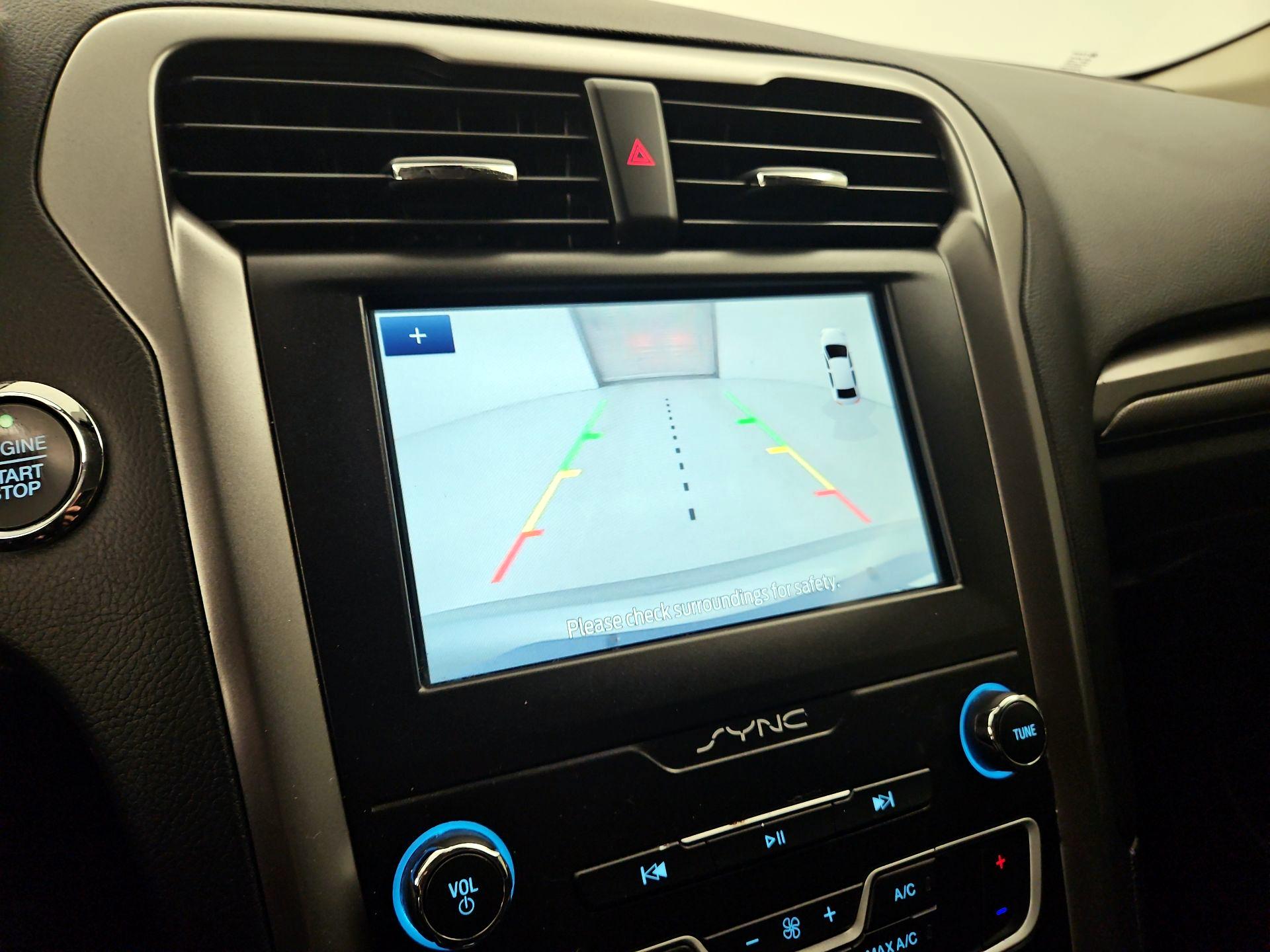 Thumbnail: 2020 Ford Fusion - 14